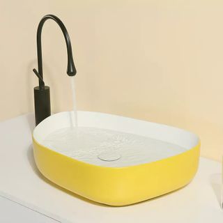 Chậu sứ lavabo để bàn màu vàng chanh kiểu dáng độc đáo, thiết kế năng động giá sỉ
