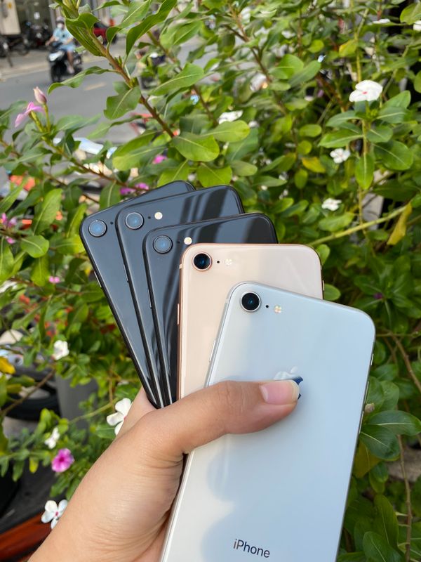 Iphone 8g quốc tế 64gb mới 99%