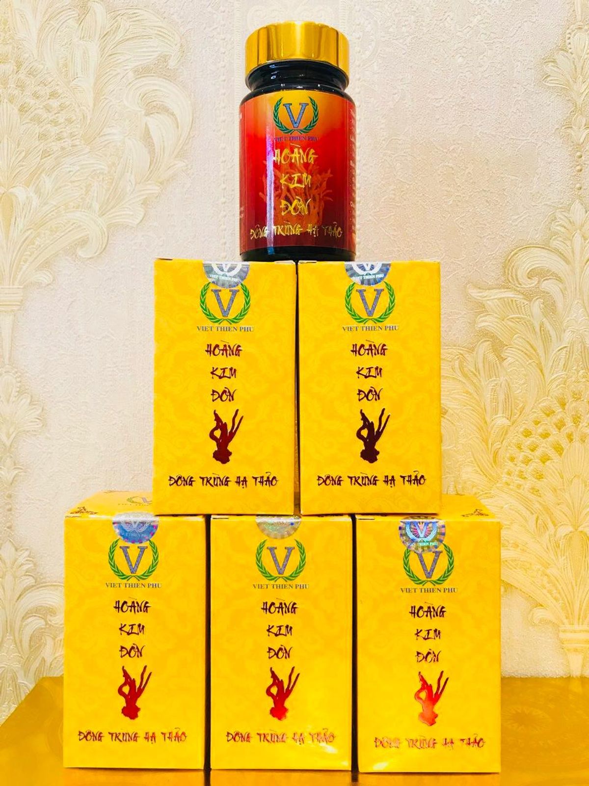 Viên uống Đông Trùng Hạ Thảo Mật Ong tăng cường sức đề kháng, giúp ăn ngon, ngủ sâu giấc Viên uống Đông Trùng Hạ Thảo Mật Ong tăng cường sức đề kháng, giúp ăn ngon, ngủ sâu giấc