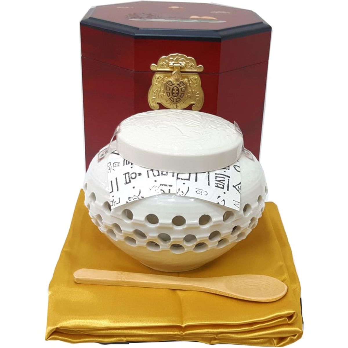 Cao hồng sâm Hoàng Hậu Hàn Quốc hộp quà tặng đặc biệt hũ sứ 500g Cao hồng sâm Hoàng Hậu Hàn Quốc hộp quà tặng đặc biệt hũ sứ 500g