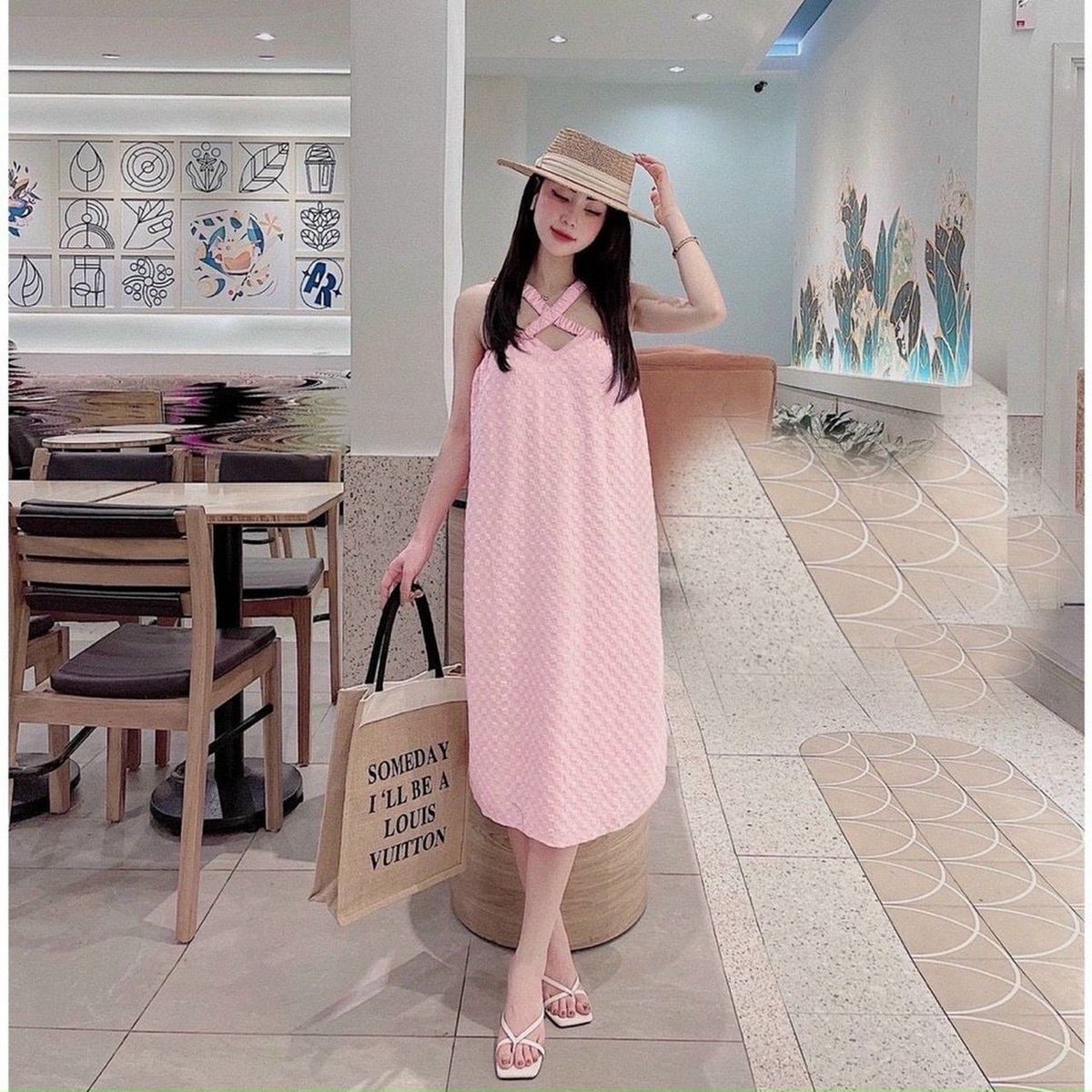 Đầm maxi đi biển cổ yếm dây chéo, hở vai thả dáng siêu xinh giá sỉ - giá bán buôn Đầm maxi đi biển cổ yếm dây chéo, hở vai thả dáng siêu xinh giá sỉ - giá bán buôn