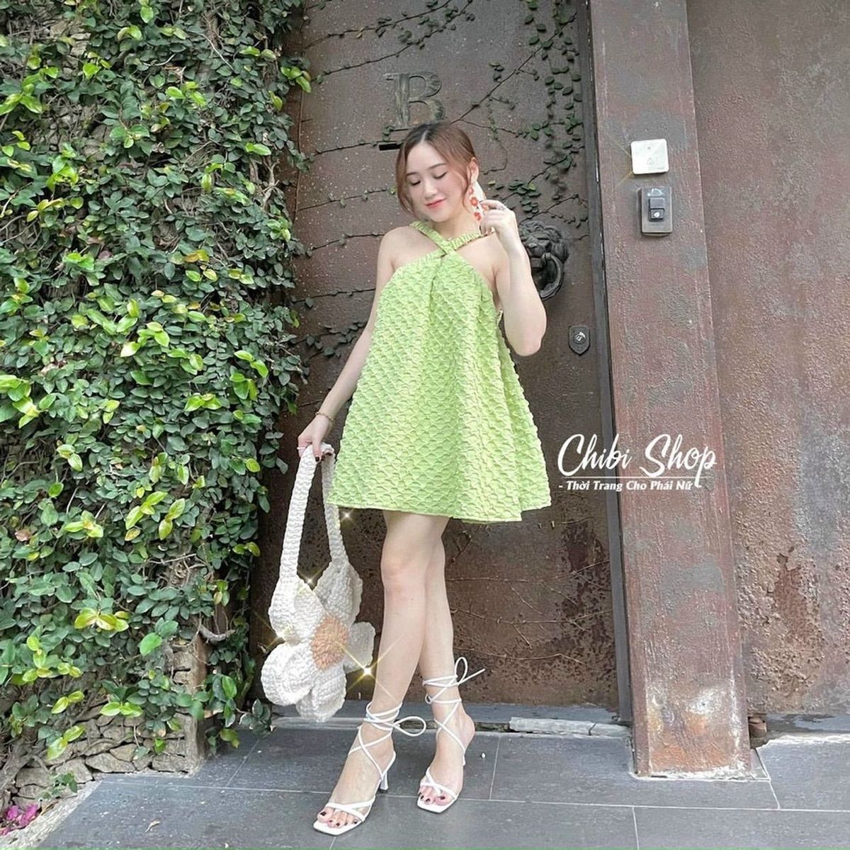 Đầm maxi đi biển cổ yếm dây chéo, hở vai thả dáng siêu xinh giá sỉ - giá bán buôn Đầm maxi đi biển cổ yếm dây chéo, hở vai thả dáng siêu xinh giá sỉ - giá bán buôn