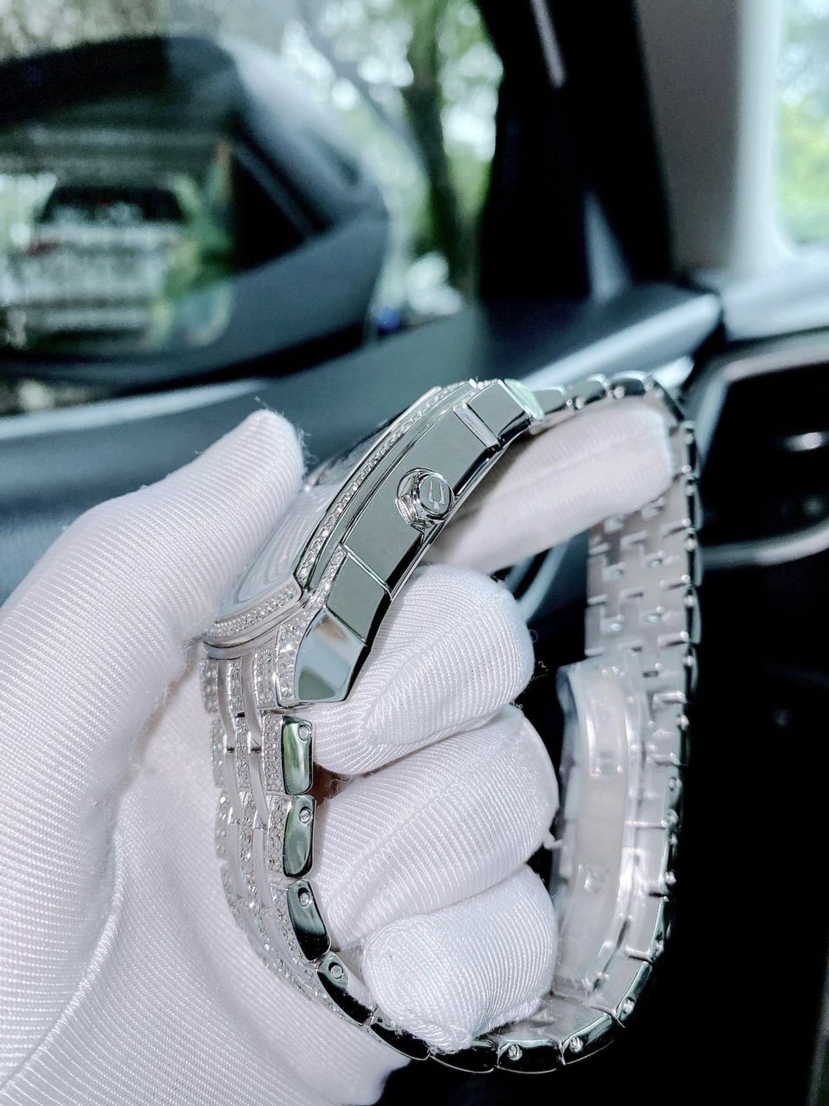 Đồng hồ nam cao cấp BULOVA 96C108 Crystal Striking Visual Design