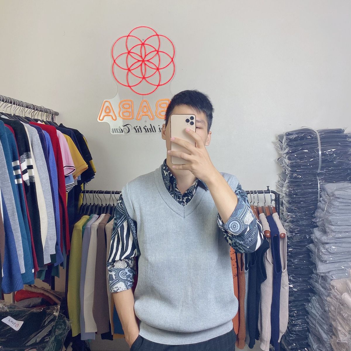 áo len gile nam cổ tim, dày dặn, kiểu dáng Hàn Quốc, chất đẹp, có size to, giletim -Hà Đinh áo len gile nam cổ tim, dày dặn, kiểu dáng Hàn Quốc, chất đẹp, có size to, giletim -Hà Đinh