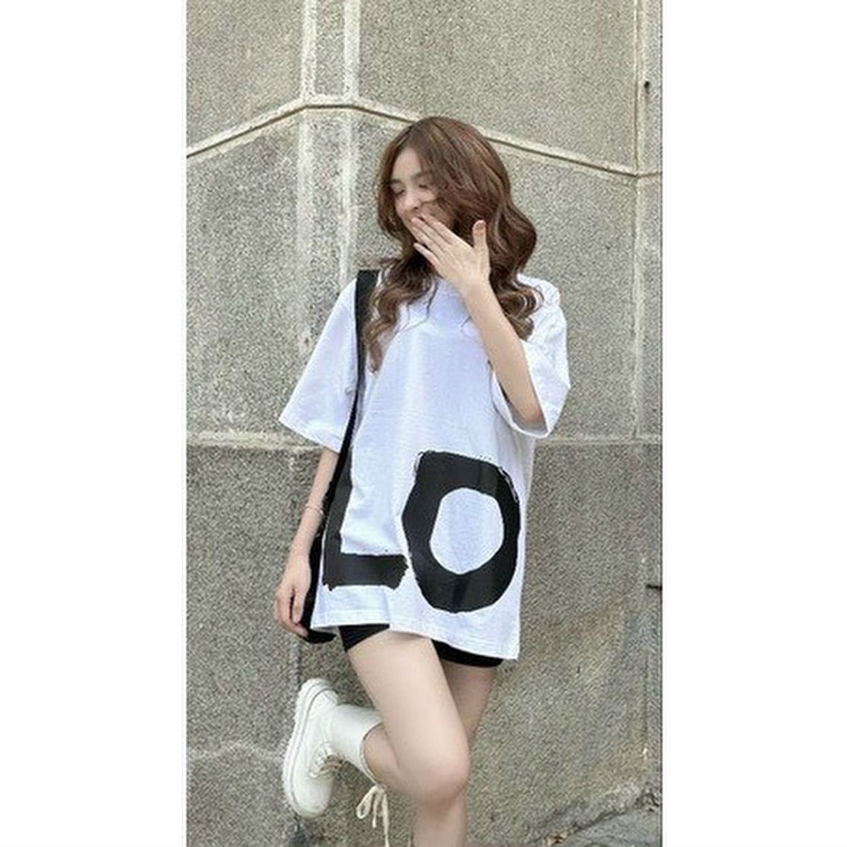 Áo thun nam nữ tay lỡ form rộng chất cotton su in chữ LOVE siêu cute phong cách Hàn Quốc Áo thun nam nữ tay lỡ form rộng chất cotton su in chữ LOVE siêu cute phong cách Hàn Quốc