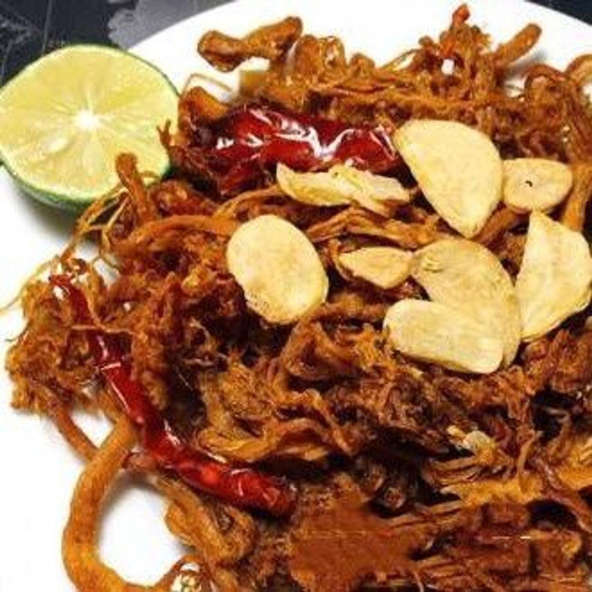KHÔ HEO CHÁY TỎI BAO NGHIỆN 300G - WINNIE HOUSE KHÔ HEO CHÁY TỎI BAO NGHIỆN 300G - WINNIE HOUSE