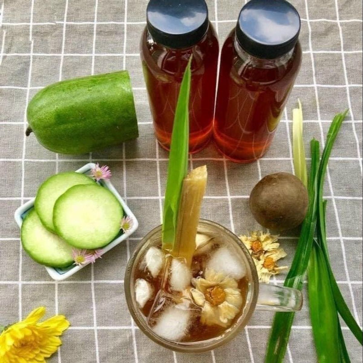 SET TRÀ SÂM BÍ ĐAO HẠT CHIA THANH NHIỆT, GIẢI ĐỘC - WINNIE HOUSE SET TRÀ SÂM BÍ ĐAO HẠT CHIA THANH NHIỆT, GIẢI ĐỘC - WINNIE HOUSE