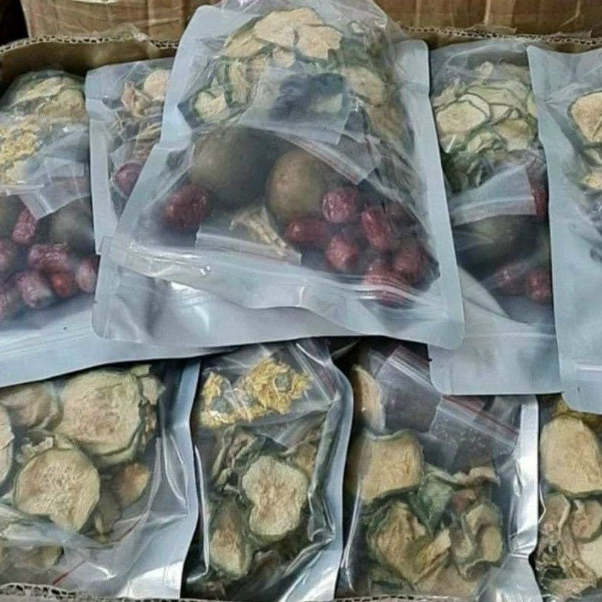 SET TRÀ SÂM BÍ ĐAO HẠT CHIA THANH NHIỆT, GIẢI ĐỘC - WINNIE HOUSE SET TRÀ SÂM BÍ ĐAO HẠT CHIA THANH NHIỆT, GIẢI ĐỘC - WINNIE HOUSE