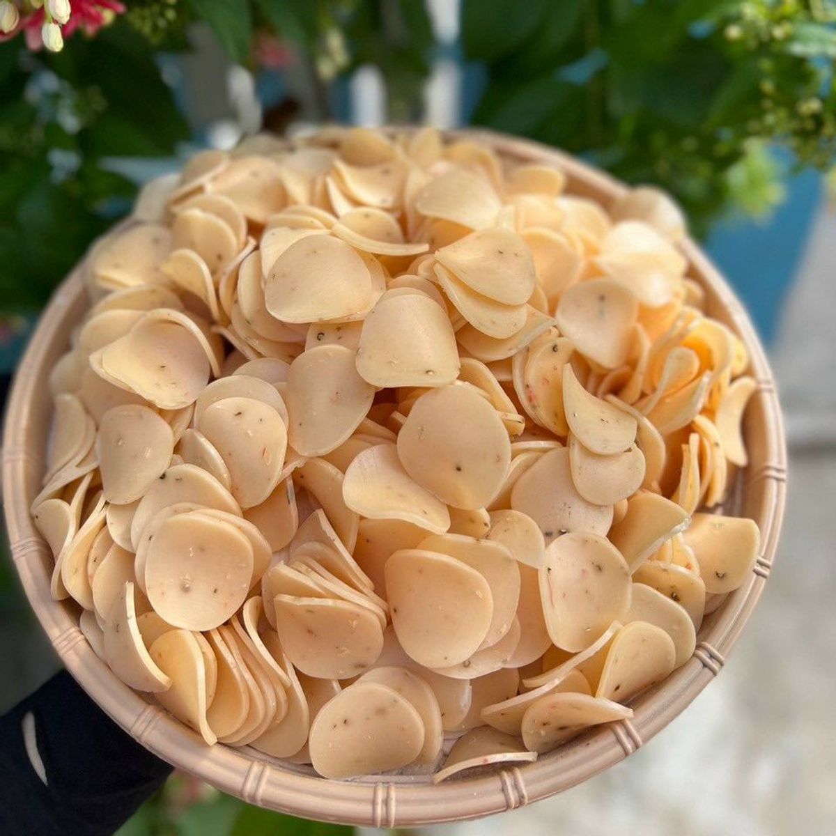 BÁNH PHỒNG TÔM TIÊU ỚT ĐẦY HƯƠNG VỊ 500G - WINNIE HOUSE BÁNH PHỒNG TÔM TIÊU ỚT ĐẦY HƯƠNG VỊ 500G - WINNIE HOUSE