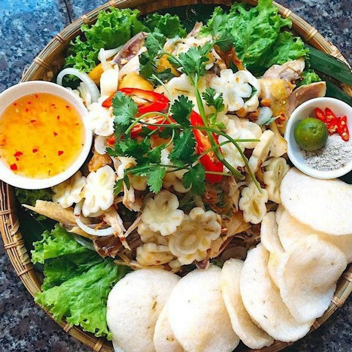BÁNH PHỒNG TÔM TIÊU ỚT ĐẦY HƯƠNG VỊ 500G - WINNIE HOUSE BÁNH PHỒNG TÔM TIÊU ỚT ĐẦY HƯƠNG VỊ 500G - WINNIE HOUSE