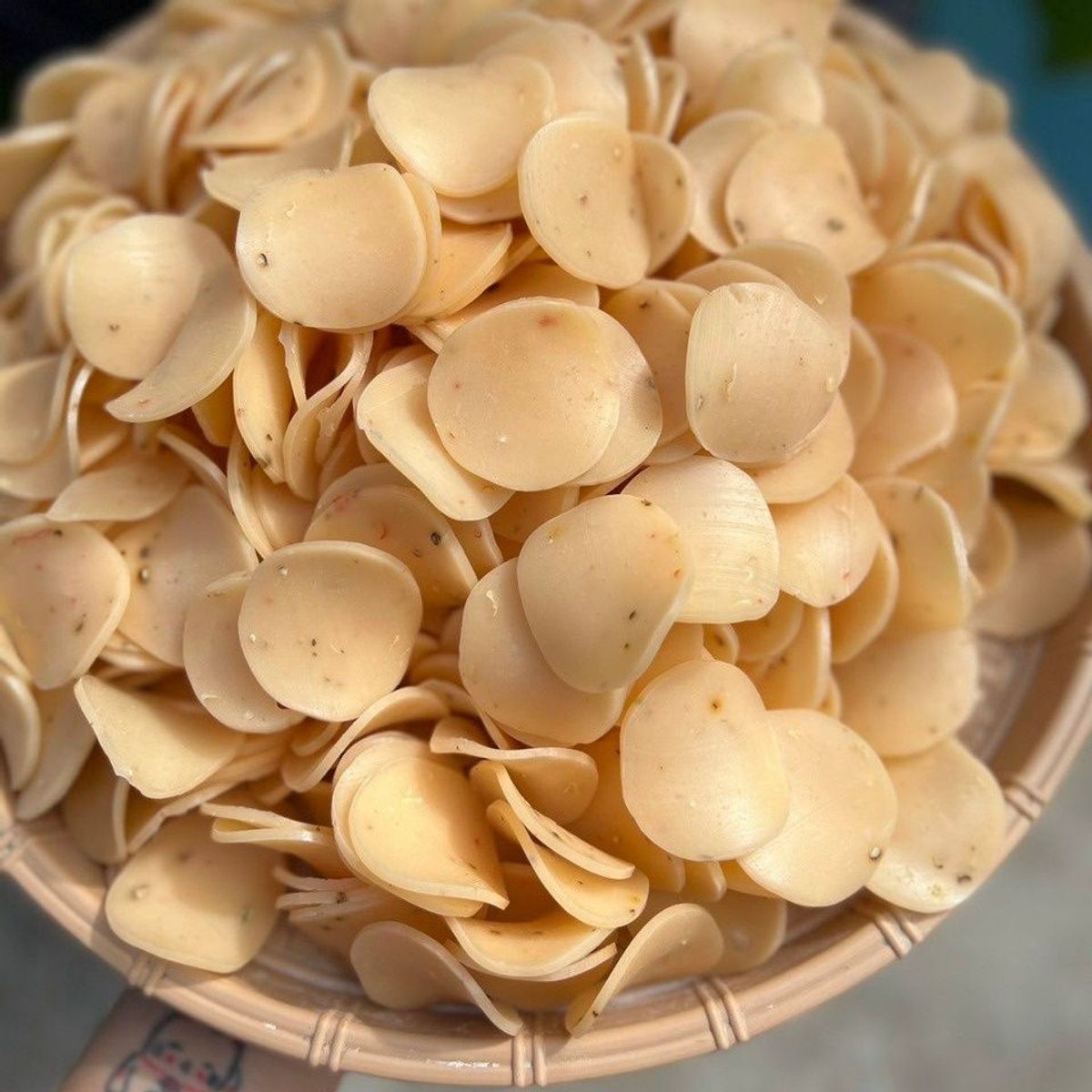 BÁNH PHỒNG TÔM TIÊU ỚT ĐẦY HƯƠNG VỊ 500G - WINNIE HOUSE BÁNH PHỒNG TÔM TIÊU ỚT ĐẦY HƯƠNG VỊ 500G - WINNIE HOUSE