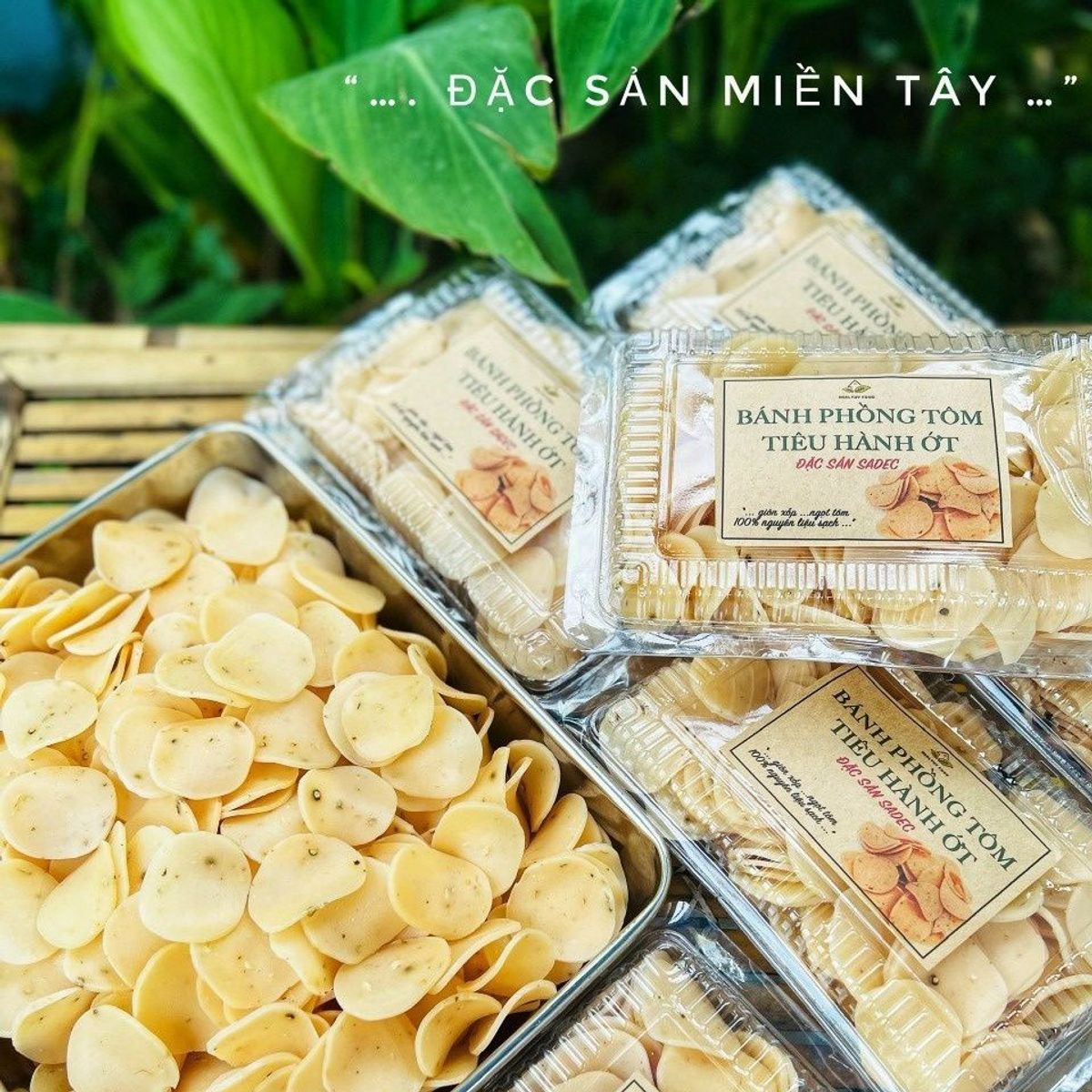 BÁNH PHỒNG TÔM TIÊU ỚT ĐẦY HƯƠNG VỊ 500G - WINNIE HOUSE BÁNH PHỒNG TÔM TIÊU ỚT ĐẦY HƯƠNG VỊ 500G - WINNIE HOUSE