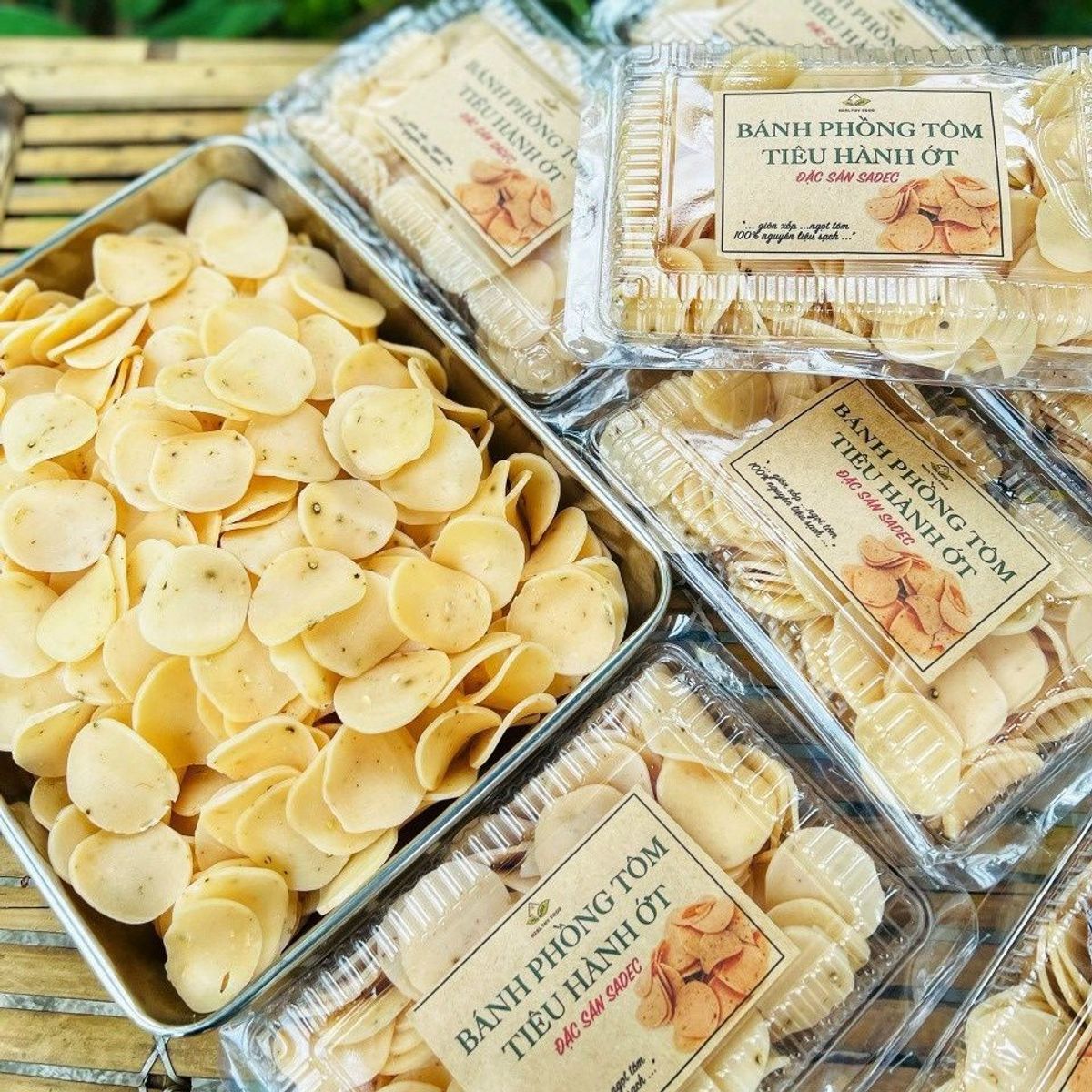 BÁNH PHỒNG TÔM TIÊU ỚT ĐẦY HƯƠNG VỊ 500G - WINNIE HOUSE BÁNH PHỒNG TÔM TIÊU ỚT ĐẦY HƯƠNG VỊ 500G - WINNIE HOUSE