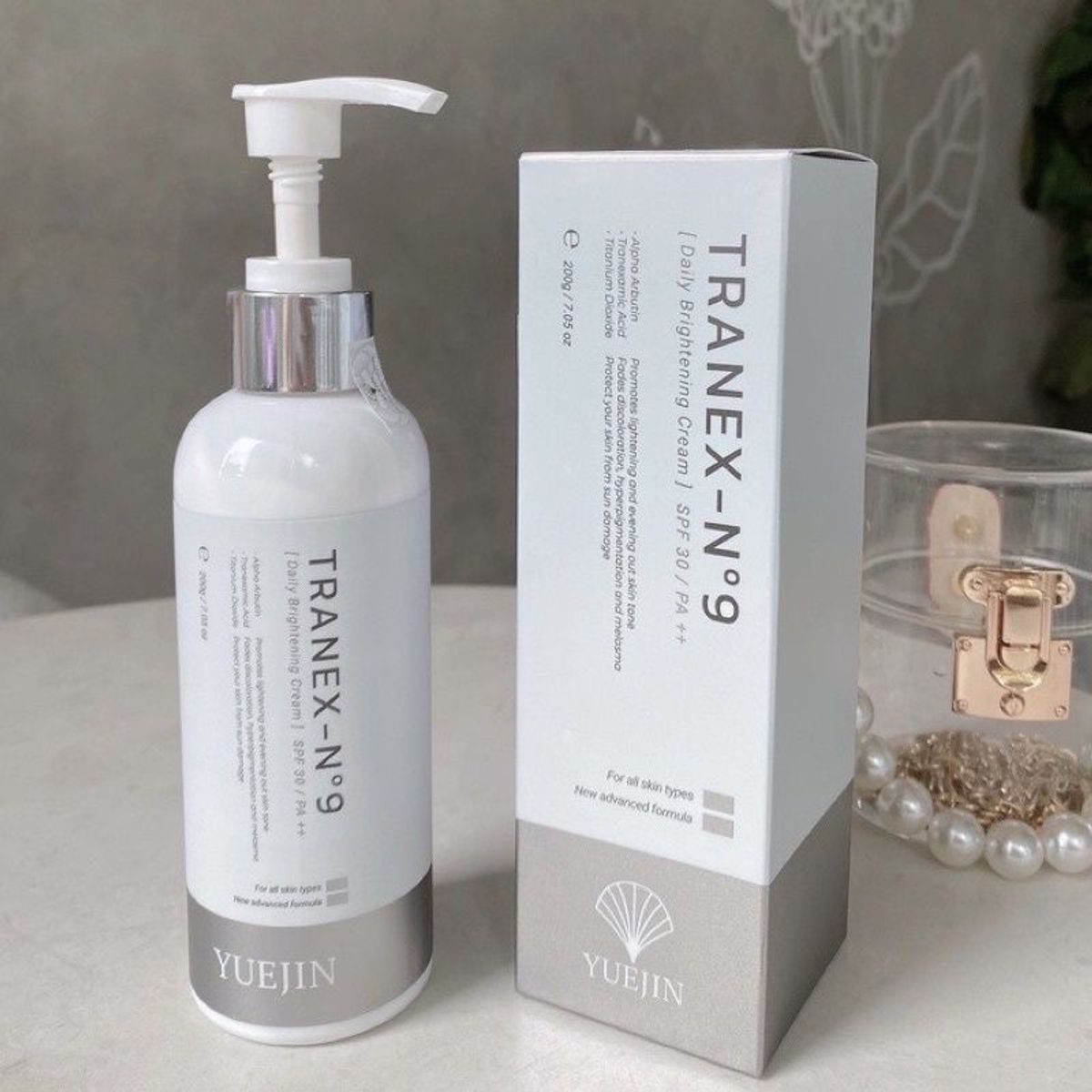 Kem Dưỡng Trắng Body TRANEX-No9 dưỡng ẩm, sáng da và giảm thâm - Yuejin Kem Dưỡng Trắng Body TRANEX-No9 dưỡng ẩm, sáng da và giảm thâm - Yuejin
