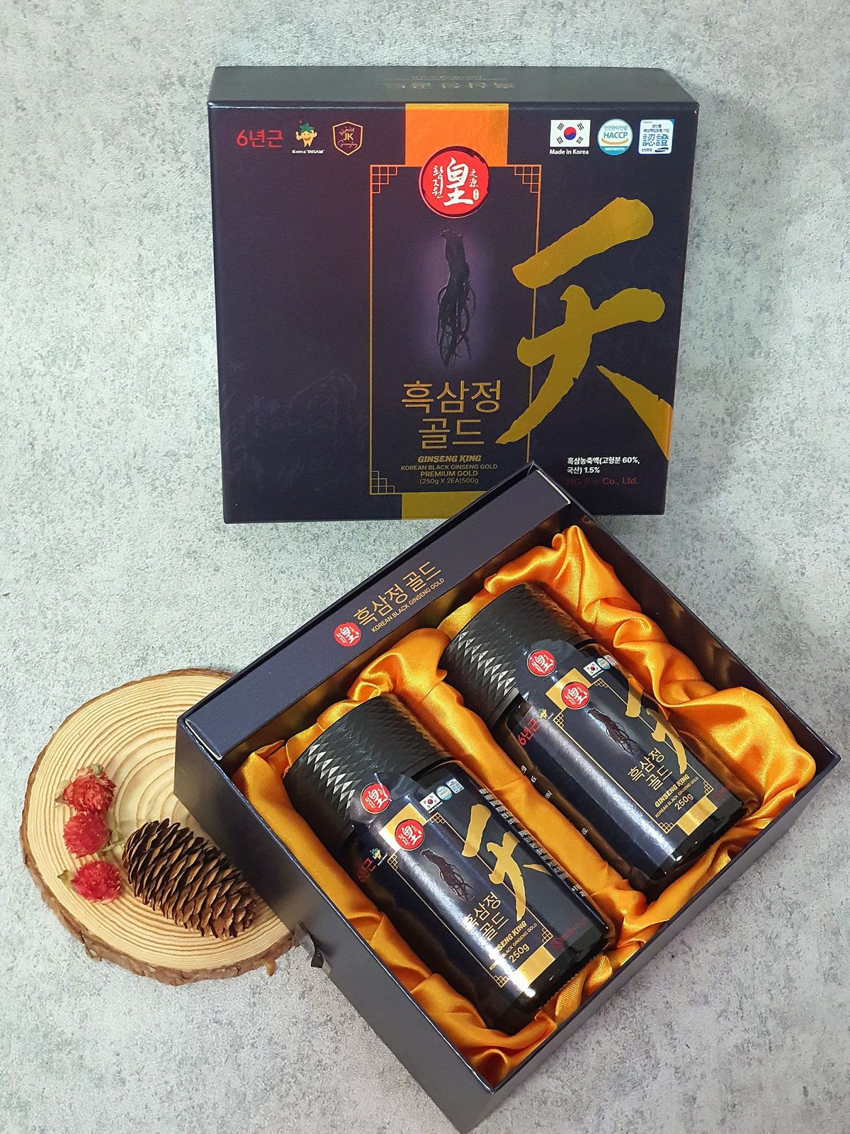 Cao Hắc Sâm Trường Thọ Hàn Quốc Gingseng King 250gr x 2 lọ- Loại Thượng Hạng Cao Hắc Sâm Trường Thọ Hàn Quốc Gingseng King 250gr x 2 lọ- Loại Thượng Hạng