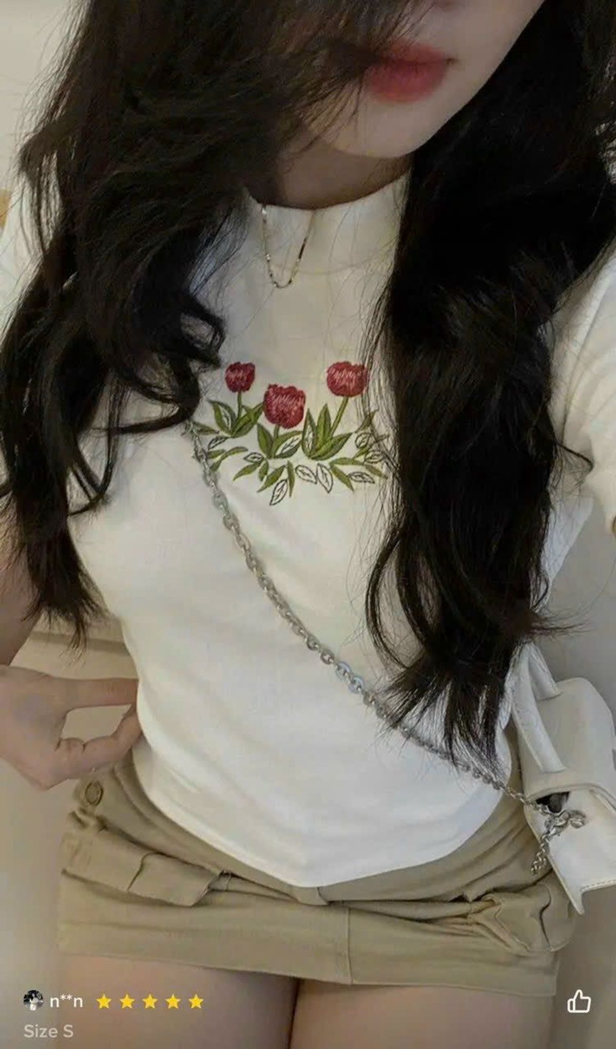 Áo thun baby tee thêu hoa sắc nét, áo croptop cổ phối phong cách Hàn Quốc Áo thun baby tee thêu hoa sắc nét, áo croptop cổ phối phong cách Hàn Quốc
