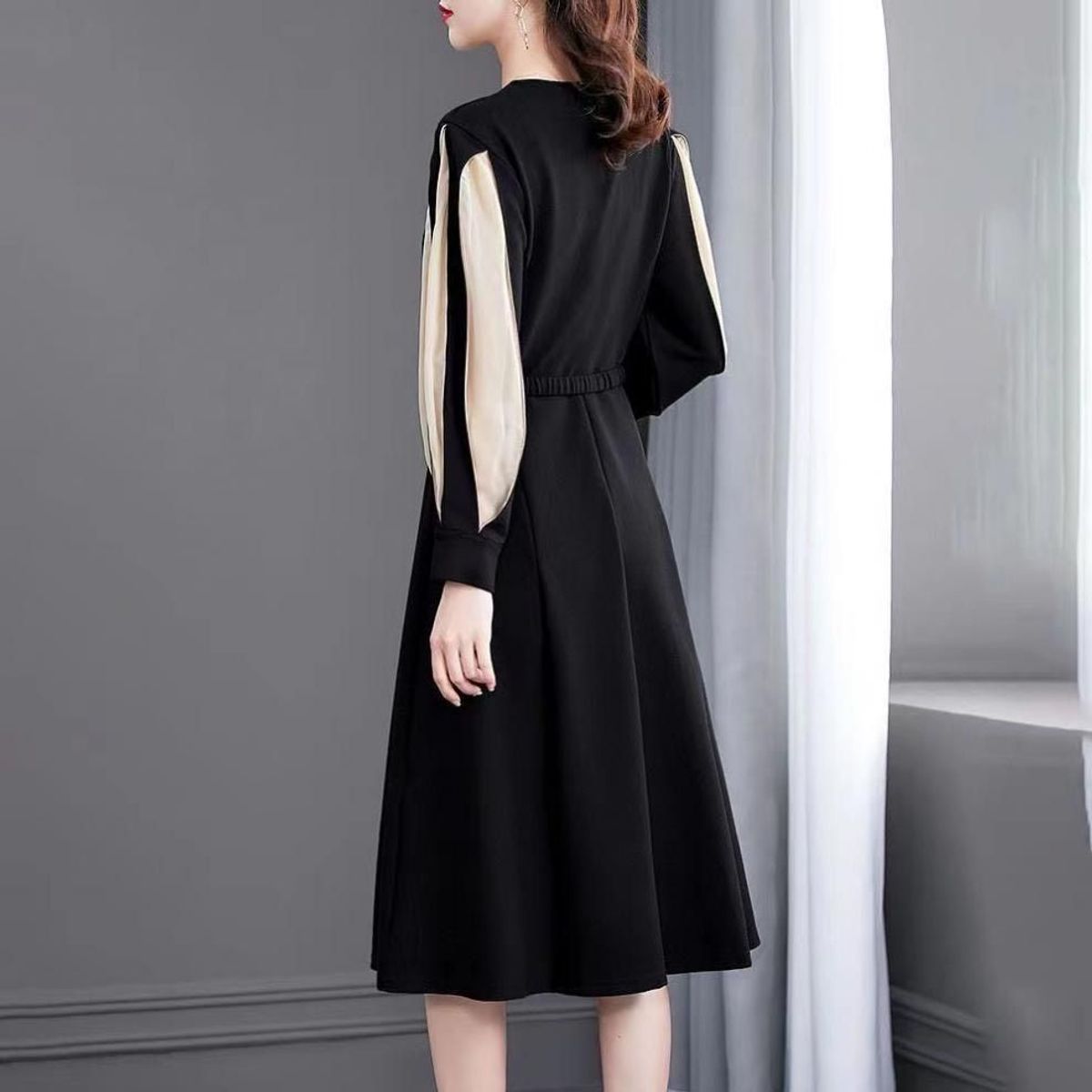 ĐẦM XÒE TAY PHỒNG DÀI PHỐI SỌC CÁCH ĐIỆU - DT1780 ĐẦM XÒE TAY PHỒNG DÀI PHỐI SỌC CÁCH ĐIỆU - DT1780