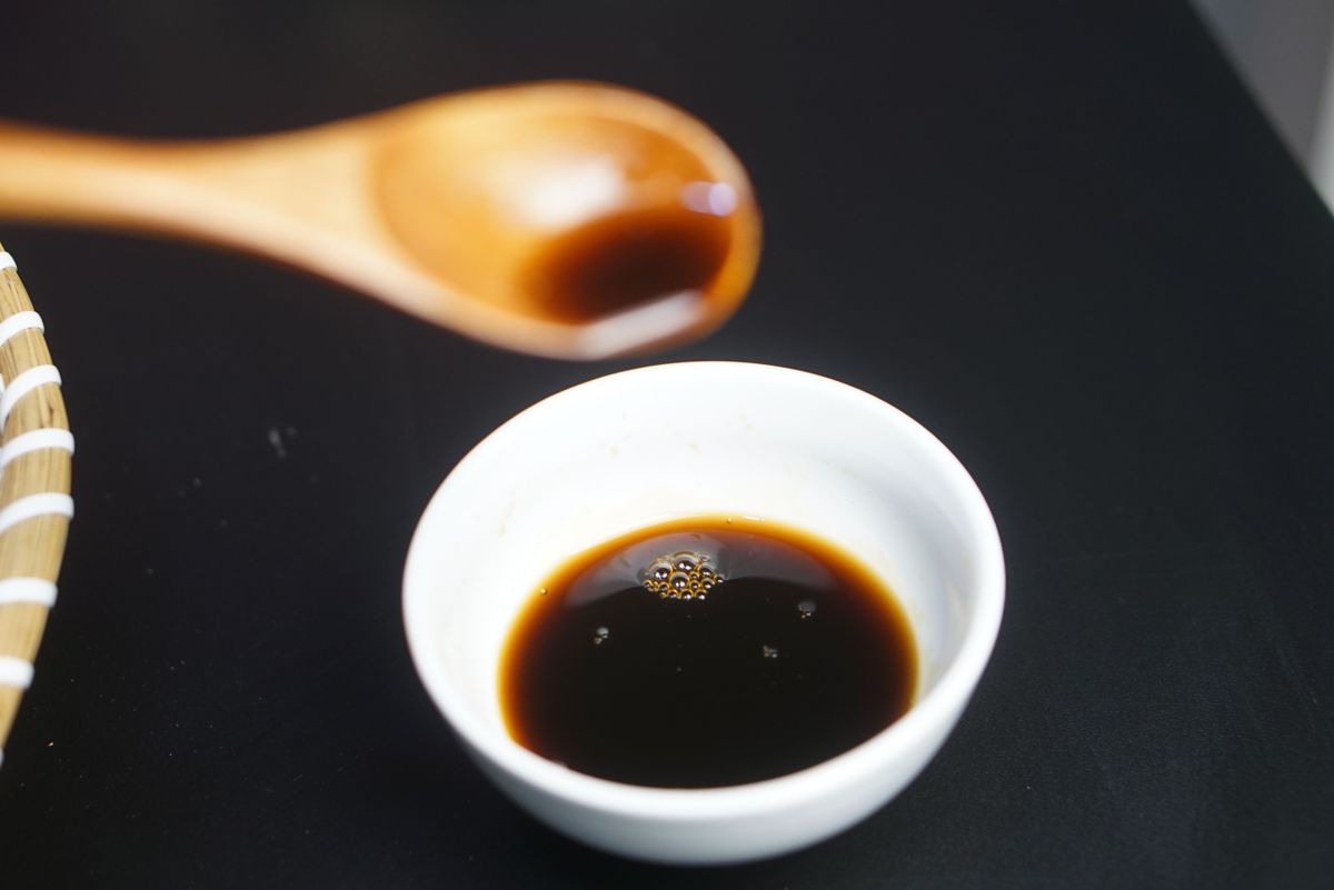 NƯỚC TƯƠNG NẤM SHIITAKE MẬT HOA DỪA HẢO HẠN 300ML - DETOKO NƯỚC TƯƠNG NẤM SHIITAKE MẬT HOA DỪA HẢO HẠN 300ML - DETOKO
