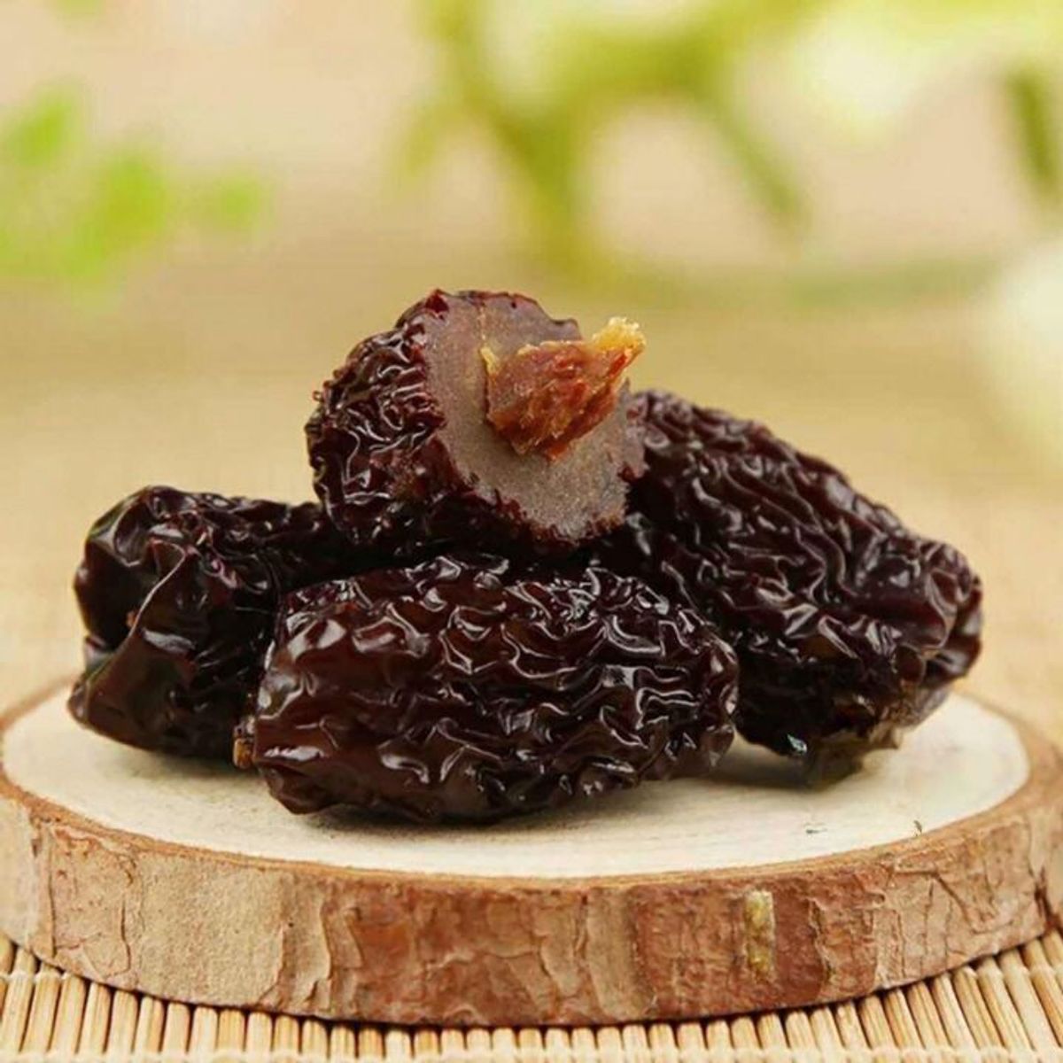 TÁO TÀU ĐEN SẤY KHÔ LOẠI NGON RẤT TỐT CHO SỨC KHỎE 500G - WINNIE HOUSE TÁO TÀU ĐEN SẤY KHÔ LOẠI NGON RẤT TỐT CHO SỨC KHỎE 500G - WINNIE HOUSE