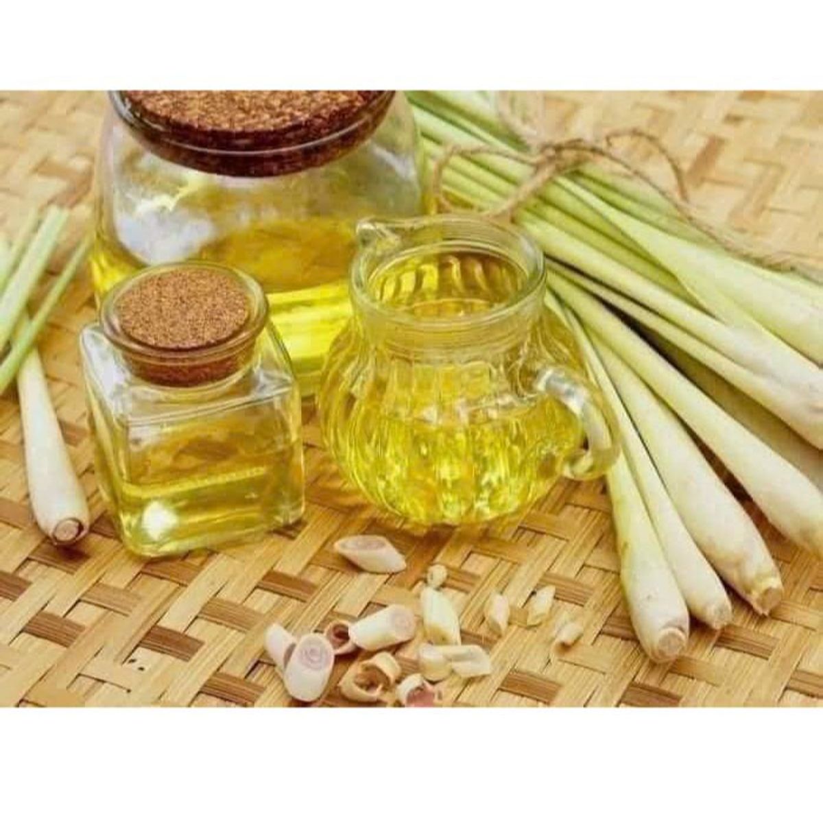 NƯỚC LAU SÀN TINH DẦU SẢ, NƯỚC CẤT TINH DẦU XẢ LAU SÀN, TINH DẦU SẢ NGUYÊN CHẤT 1 LÍT CTB333 - BECHIP NƯỚC LAU SÀN TINH DẦU SẢ, NƯỚC CẤT TINH DẦU XẢ LAU SÀN, TINH DẦU SẢ NGUYÊN CHẤT 1 LÍT CTB333 - BECHIP