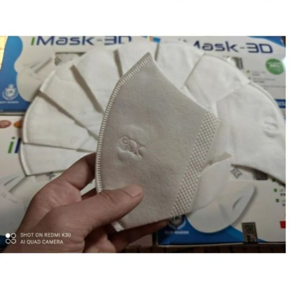 HỘP 50 CÁI KHẨU TRANG 3D MASK CÁT MÀU TRẮNG CTB146 – BECHIP HỘP 50 CÁI KHẨU TRANG 3D MASK CÁT MÀU TRẮNG CTB146 – BECHIP