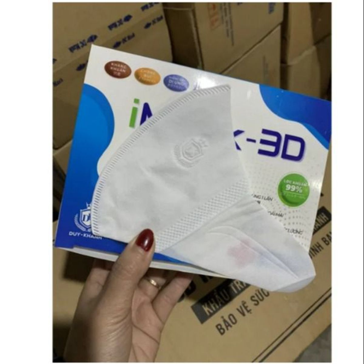 HỘP 50 CÁI KHẨU TRANG 3D MASK CÁT MÀU TRẮNG CTB146 – BECHIP HỘP 50 CÁI KHẨU TRANG 3D MASK CÁT MÀU TRẮNG CTB146 – BECHIP