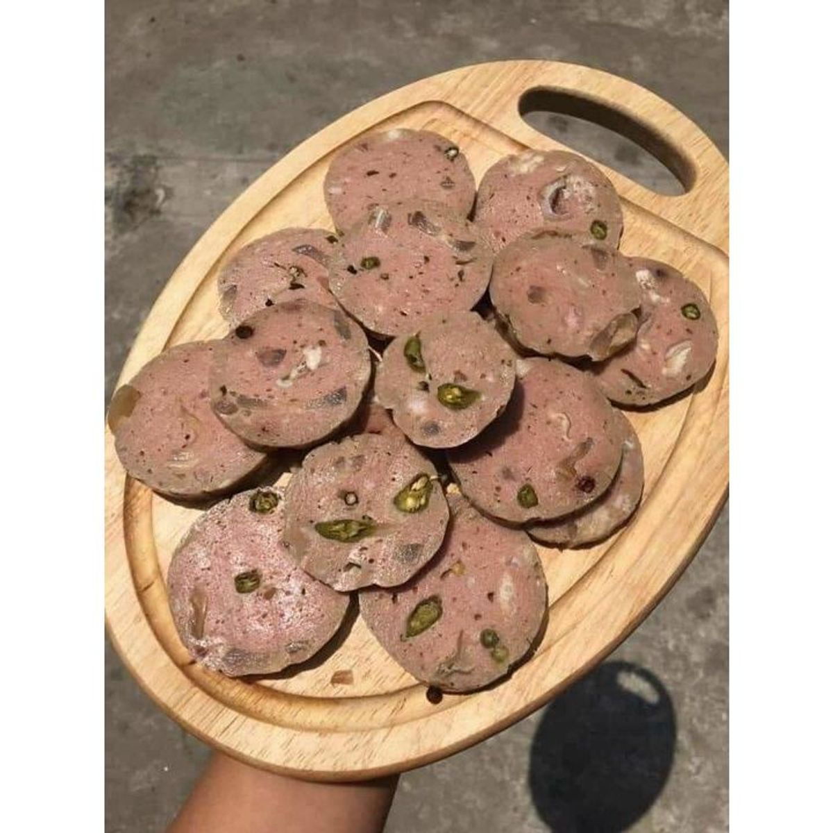 Chả bò ớt xiêm xanh 500gr 2 đòn (giao hỏa tốc tphcm) Chả bò ớt xiêm xanh 500gr 2 đòn (giao hỏa tốc tphcm)