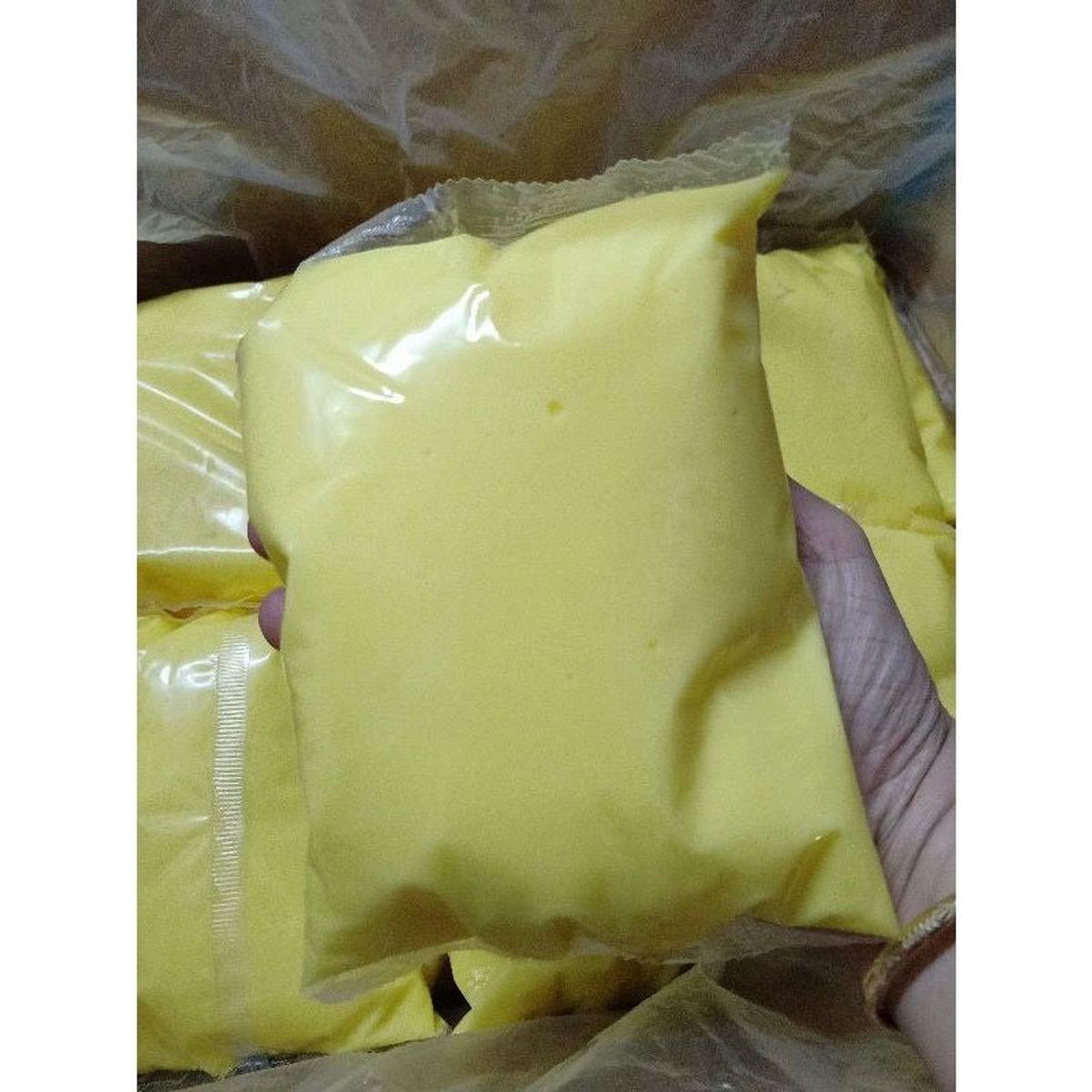 Bơ trắng bơ vàng 1kg dùng ăn bánh mì bánh tráng Bơ trắng bơ vàng 1kg dùng ăn bánh mì bánh tráng
