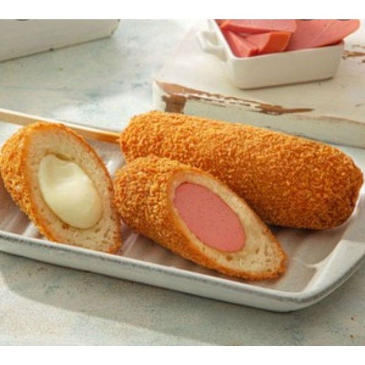 Xúc xích hotdog phô mai 500gr 8 cây (giao tphcm) Xúc xích hotdog phô mai 500gr 8 cây (giao tphcm)