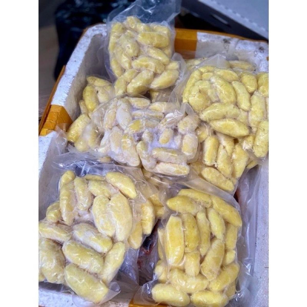 Khoai Mì Dẻo Kén mài nhuyễn hấp sẵn 1kg (giao tphcm) Khoai Mì Dẻo Kén mài nhuyễn hấp sẵn 1kg (giao tphcm)