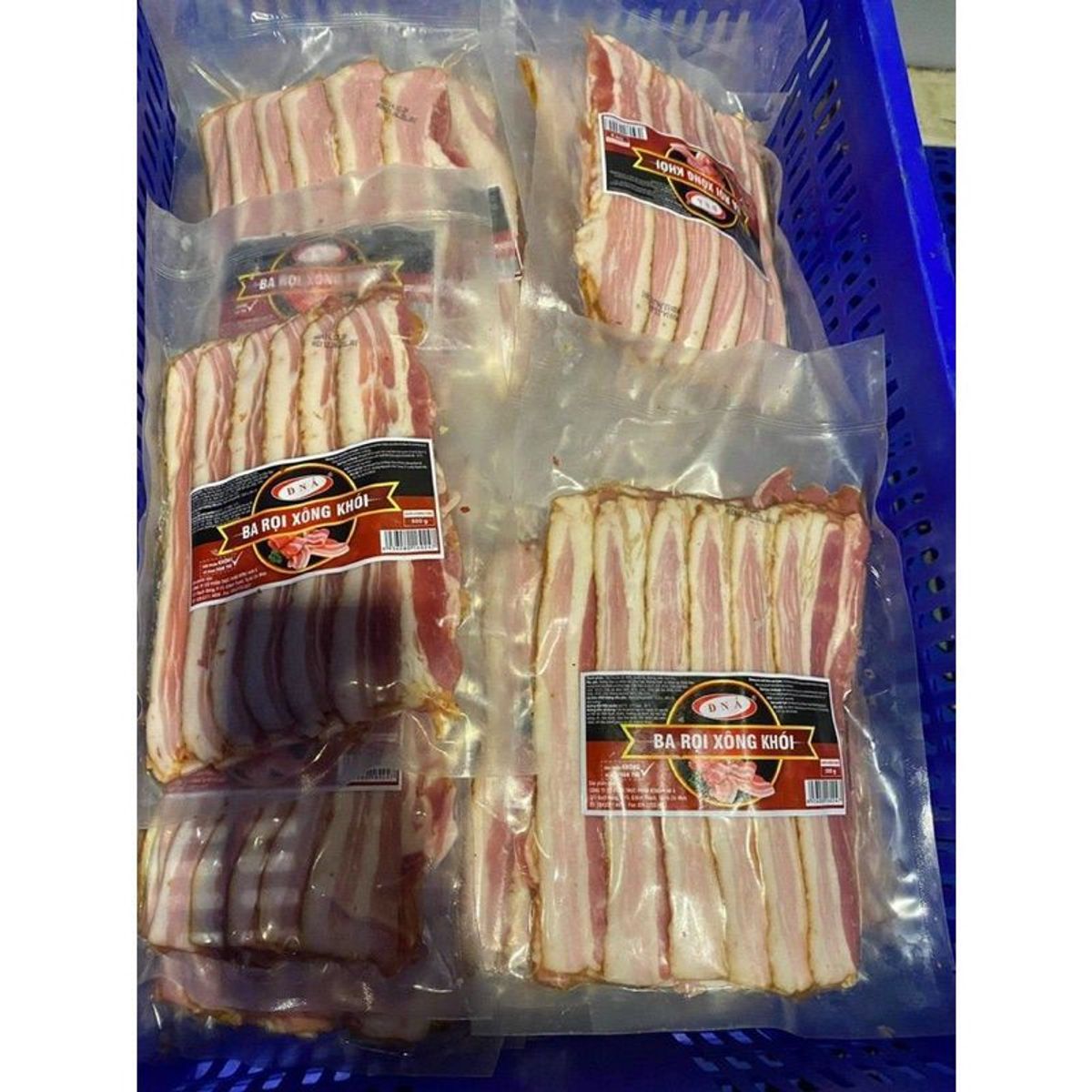 Xông khói Thịt Ba rọi heo cắt lát 500gr (giao tphcm) Xông khói Thịt Ba rọi heo cắt lát 500gr (giao tphcm)