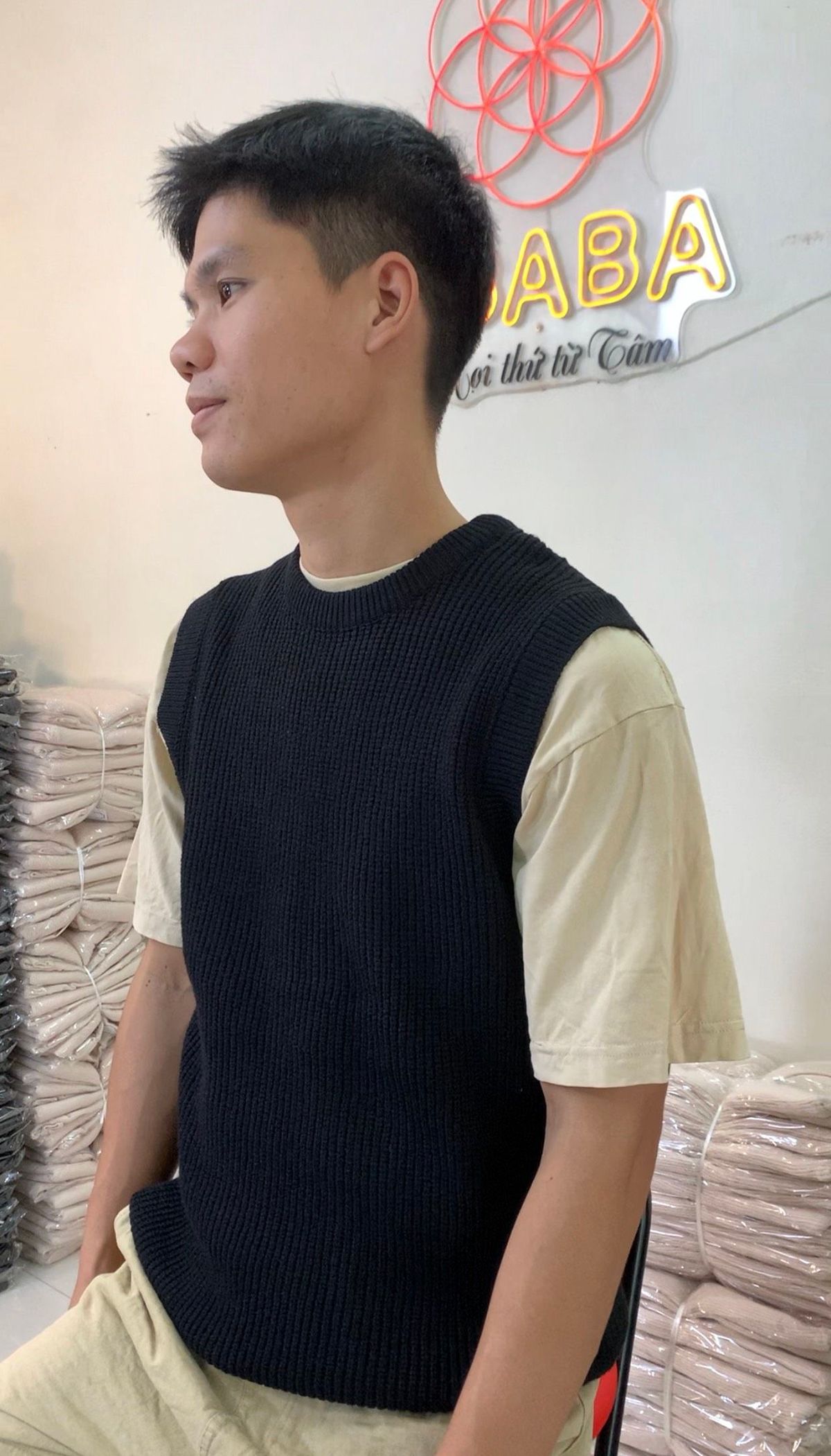 Áo len gile nam cổ tròn Hàn Quốc, dày dặn, sẵn hàng số lượng lớn tại Hà Nội Áo len gile nam cổ tròn Hàn Quốc, dày dặn, sẵn hàng số lượng lớn tại Hà Nội
