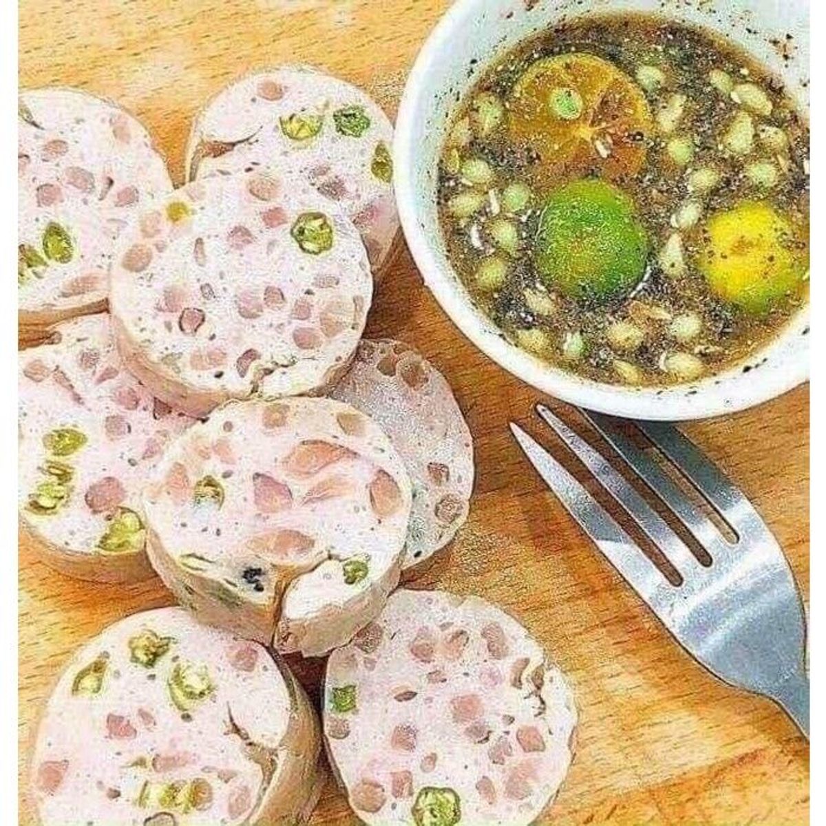 Chả da heo ớt xiêm xanh 500gr (giao hỏa tốc TPHCM) Chả da heo ớt xiêm xanh 500gr (giao hỏa tốc TPHCM)