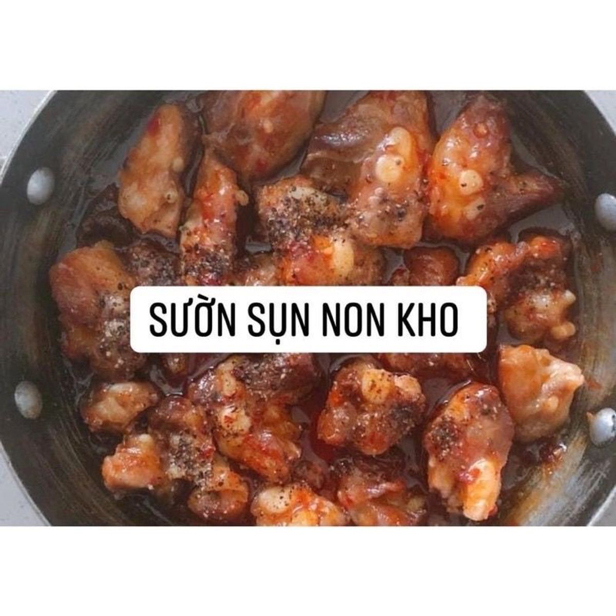 Sườn sụn heo non cắt khúc 900g (giao hỏa tốc TPHCM) Sườn sụn heo non cắt khúc 900g (giao hỏa tốc TPHCM)