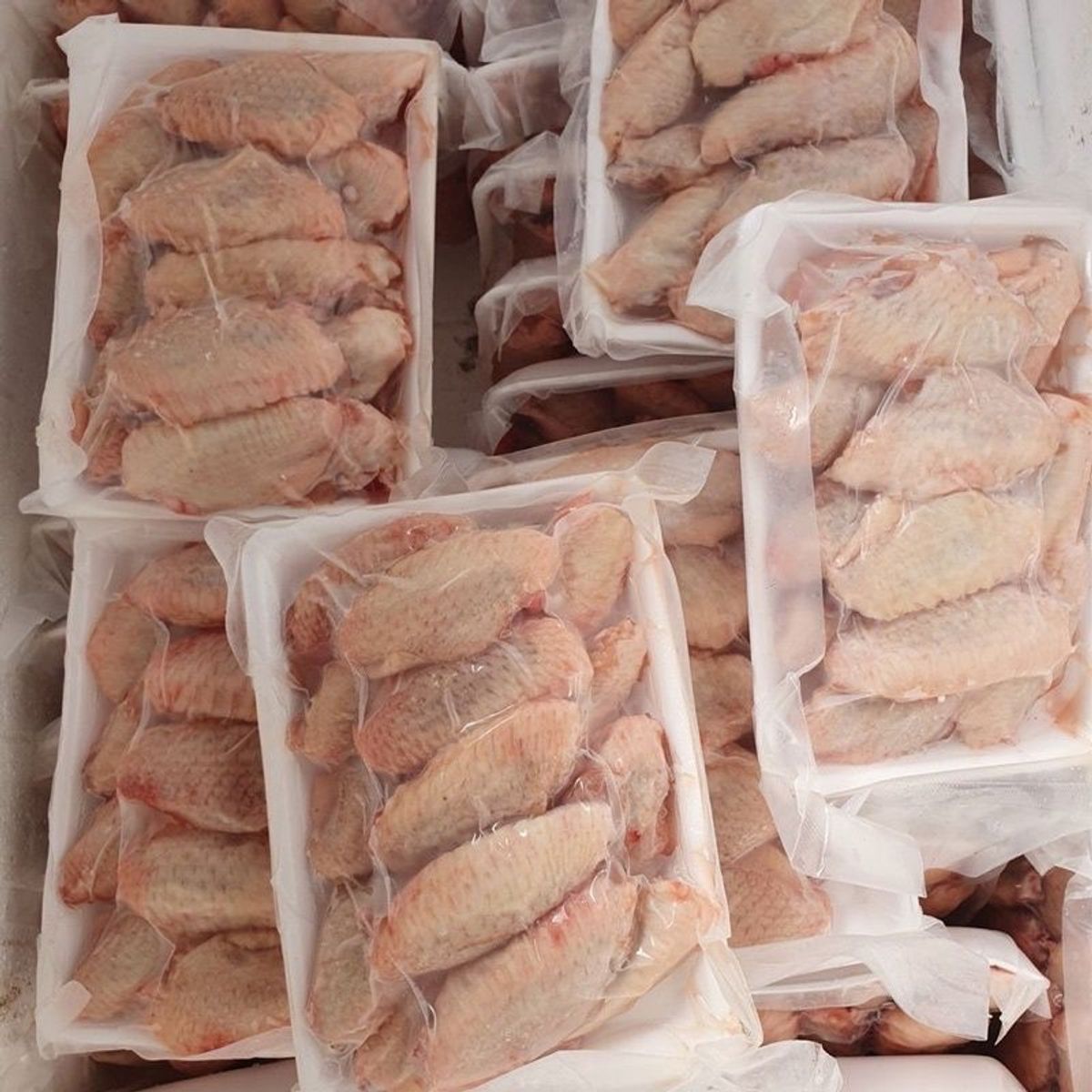 Cánh gà khúc giữa 1kg net 8 (giao hỏa tốc TPHCM) Cánh gà khúc giữa 1kg net 8 (giao hỏa tốc TPHCM)