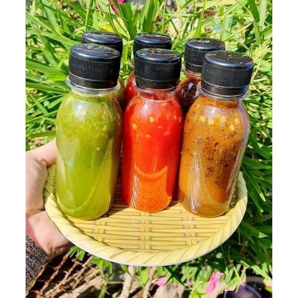 Set nước chấm hải sản 3 chai mỗi chai 100ml (ớt xanh, ớt đỏ, muối tiêu sữa) Set nước chấm hải sản 3 chai mỗi chai 100ml (ớt xanh, ớt đỏ, muối tiêu sữa)