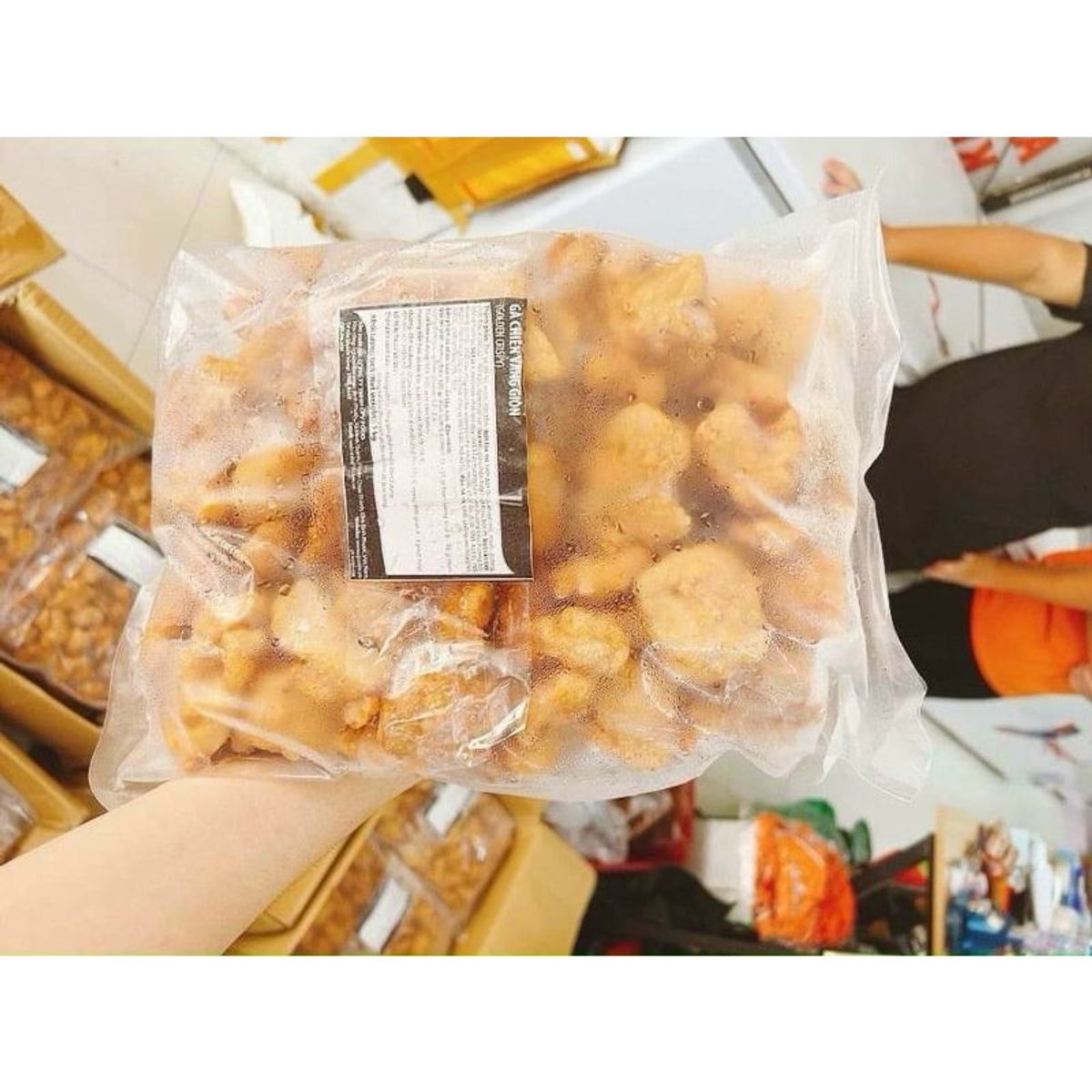 Gà vàng chiên giòn xuất khẩu Hong Kong bịch 1kg (giao hỏa tốc TPHCM) Gà vàng chiên giòn xuất khẩu Hong Kong bịch 1kg (giao hỏa tốc TPHCM)