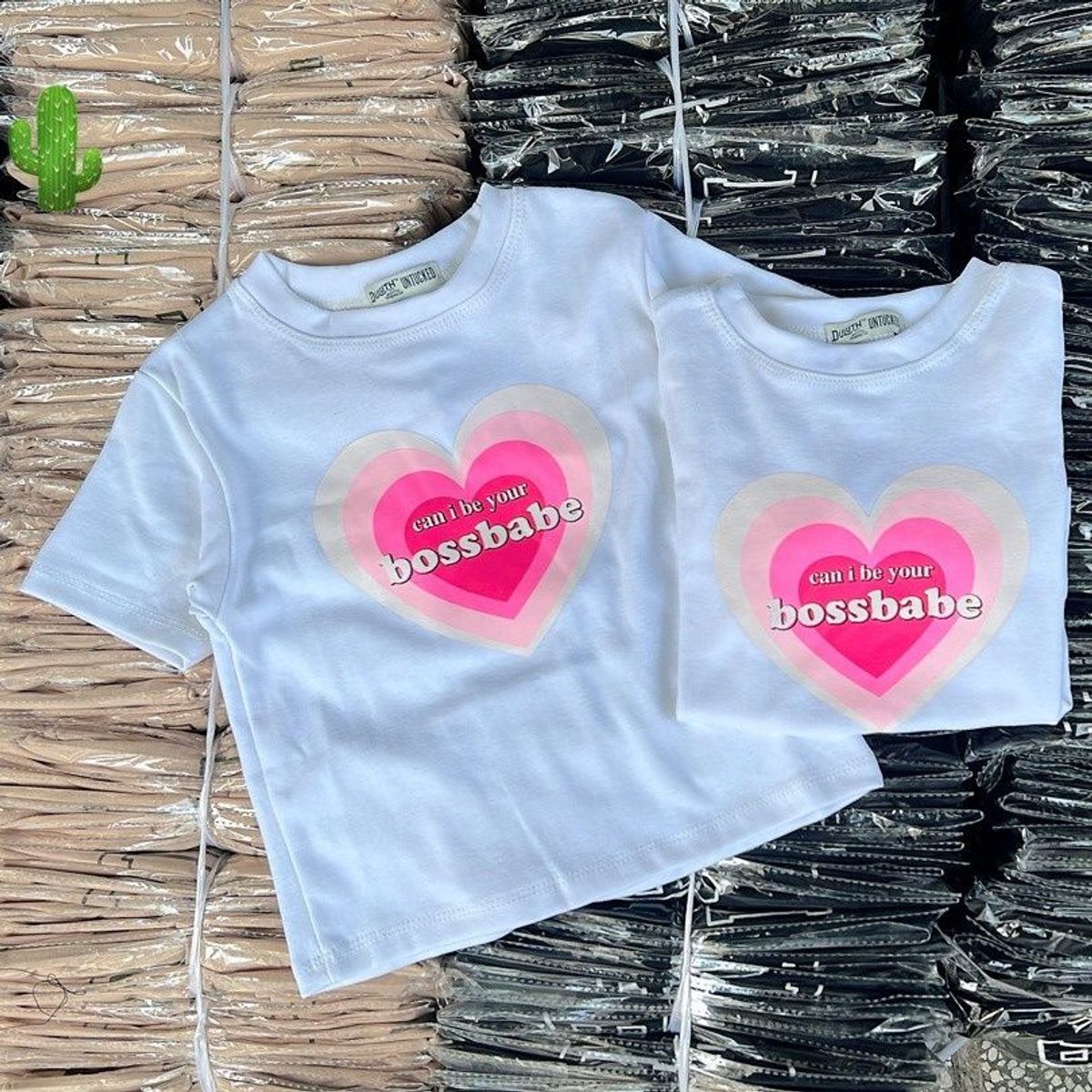ÁO THUN NỮ CROPTOP CỔ TRÒN TAY NGẮN TRÁI TIM BOSSBABE - AUSA HOUSE ÁO THUN NỮ CROPTOP CỔ TRÒN TAY NGẮN TRÁI TIM BOSSBABE - AUSA HOUSE
