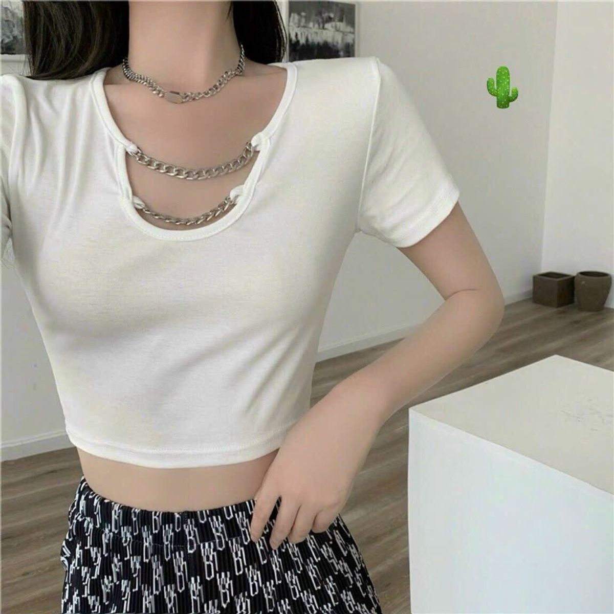 ÁO THUN NỮ CROPTOP CỔ TRÒN TAY NGẮN PHỐI XÍCH - AUSA HOUSE ÁO THUN NỮ CROPTOP CỔ TRÒN TAY NGẮN PHỐI XÍCH - AUSA HOUSE