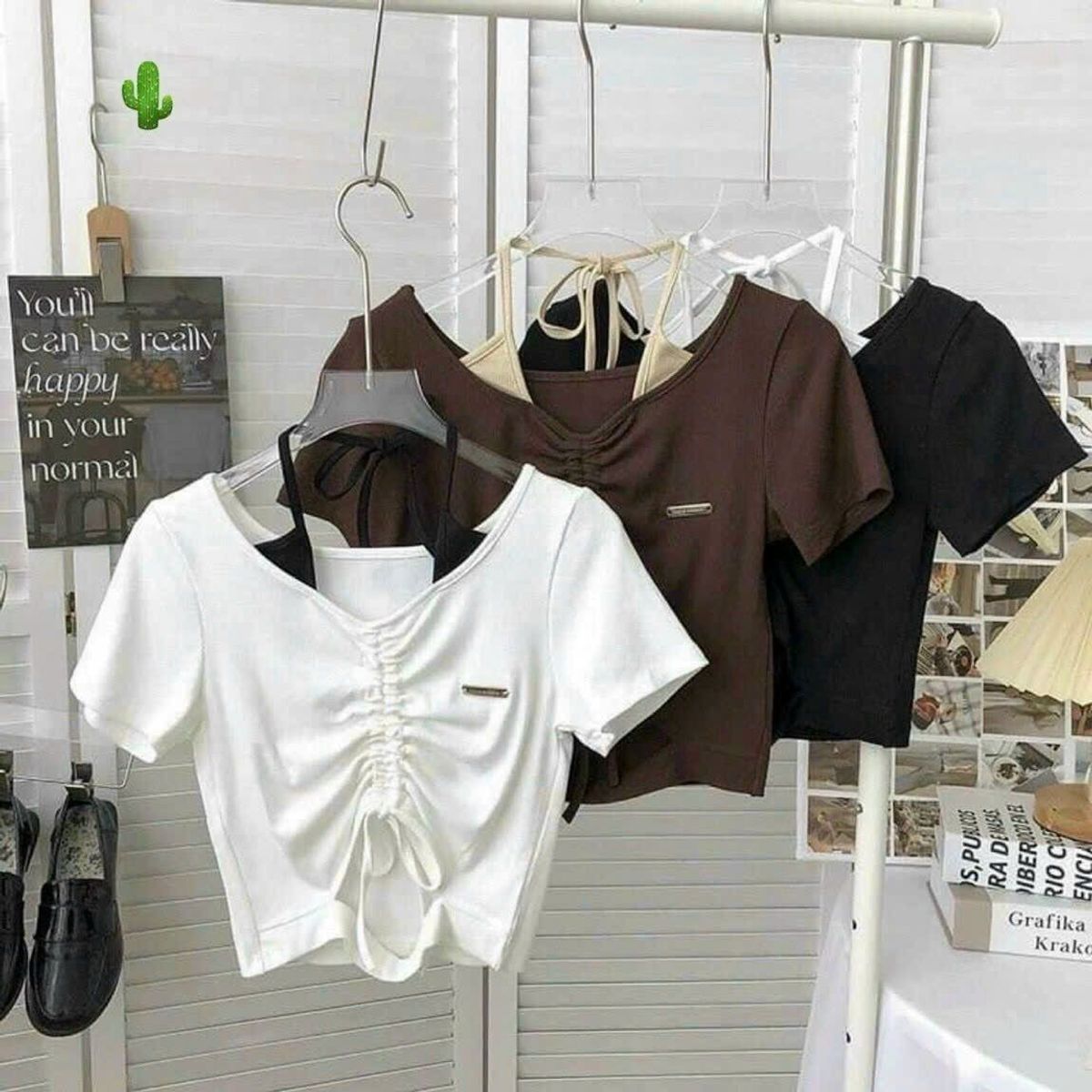 ÁO THUN NỮ CROPTOP CỔ TRÁI TIM TAY NGẮN DÂY RÚT - AUSA HOUSE ÁO THUN NỮ CROPTOP CỔ TRÁI TIM TAY NGẮN DÂY RÚT - AUSA HOUSE