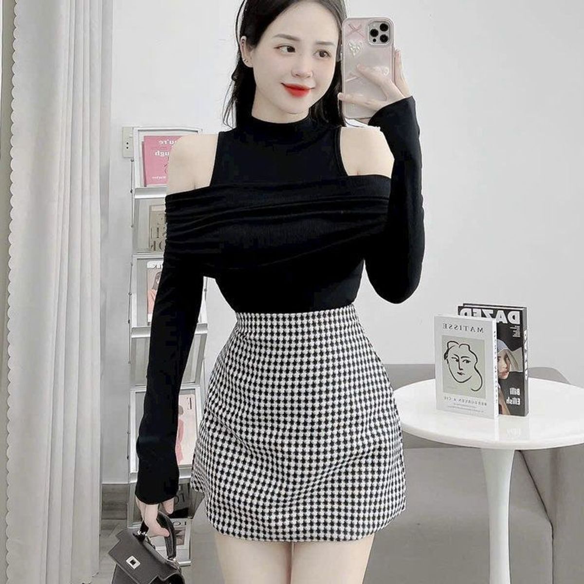 ÁO KIỂU HỞ VAI NHŨ TAY DÀI - LÊ PHƯƠNG BOUTIQUE ÁO KIỂU HỞ VAI NHŨ TAY DÀI - LÊ PHƯƠNG BOUTIQUE
