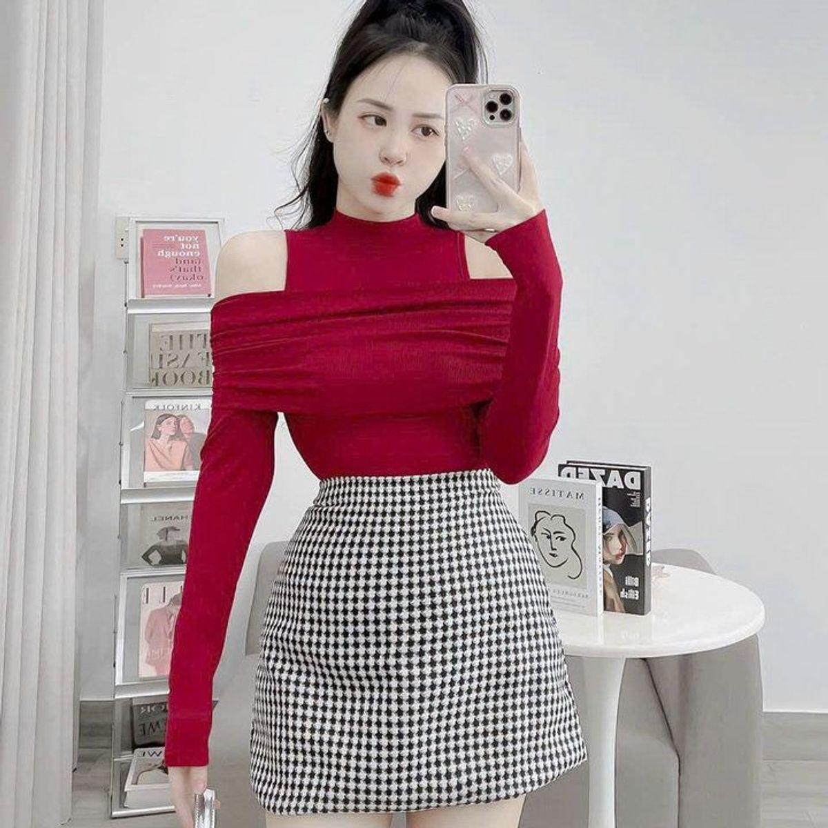 ÁO KIỂU HỞ VAI NHŨ TAY DÀI - LÊ PHƯƠNG BOUTIQUE ÁO KIỂU HỞ VAI NHŨ TAY DÀI - LÊ PHƯƠNG BOUTIQUE