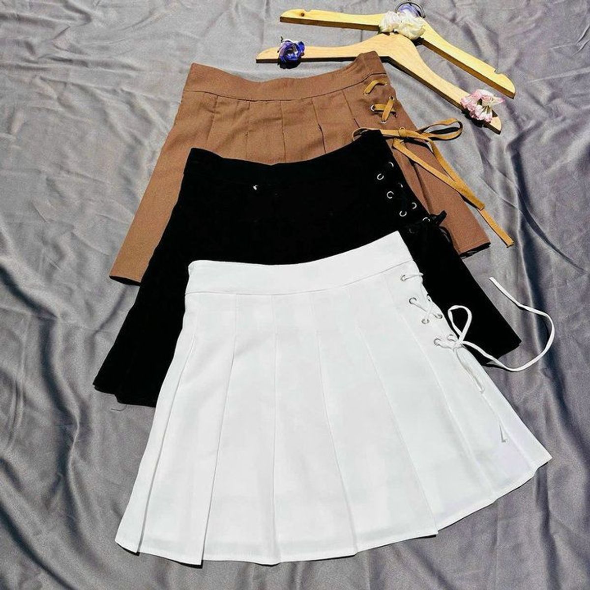 CHÂN VÁY TENNIS XẾP LY XỎ DÂY - LÊ PHƯƠNG BOUTIQUE CHÂN VÁY TENNIS XẾP LY XỎ DÂY - LÊ PHƯƠNG BOUTIQUE