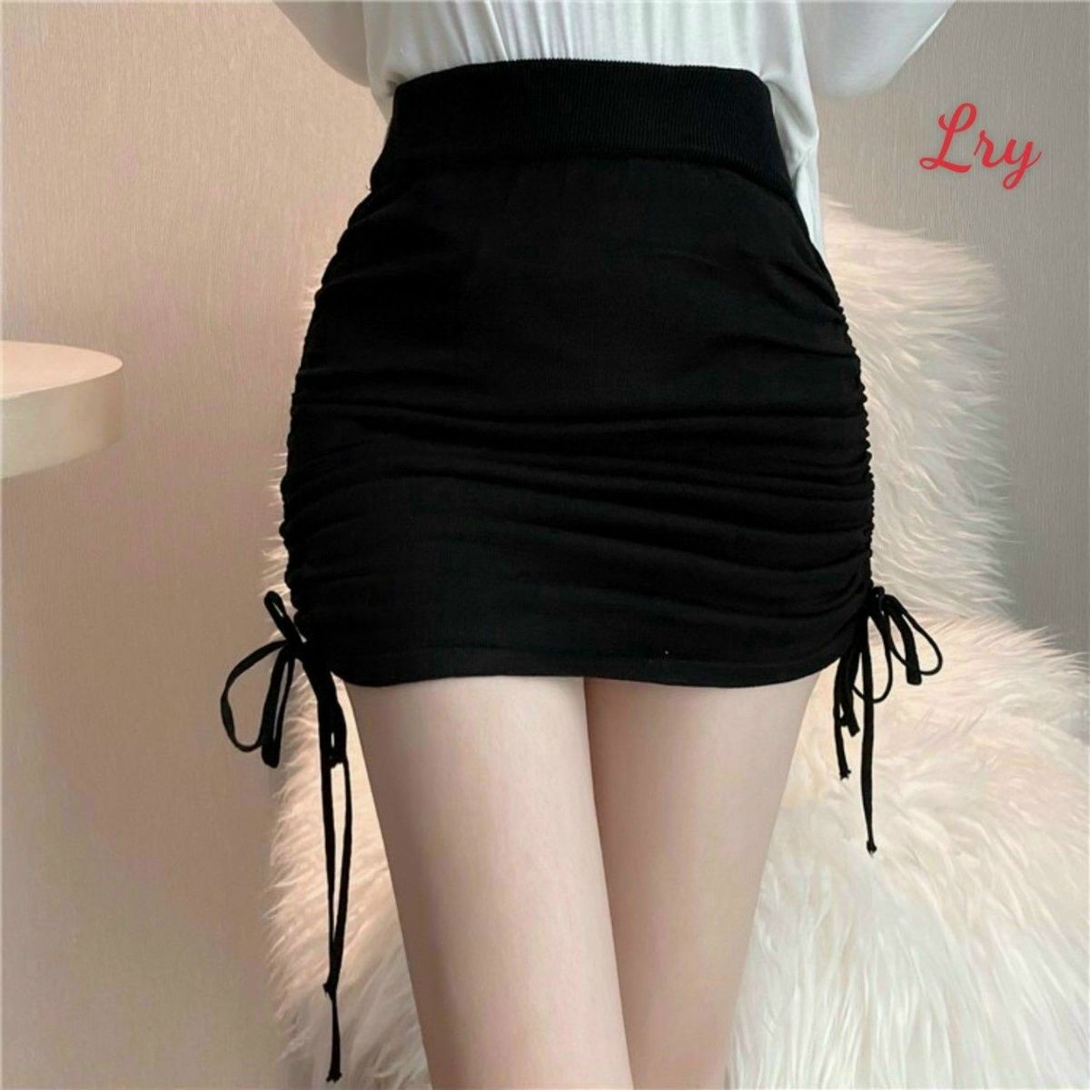 CHÂN VÁY RÚT ÔM BODY THUN RIP - LÊ PHƯƠNG BOUTIQUE CHÂN VÁY RÚT ÔM BODY THUN RIP - LÊ PHƯƠNG BOUTIQUE