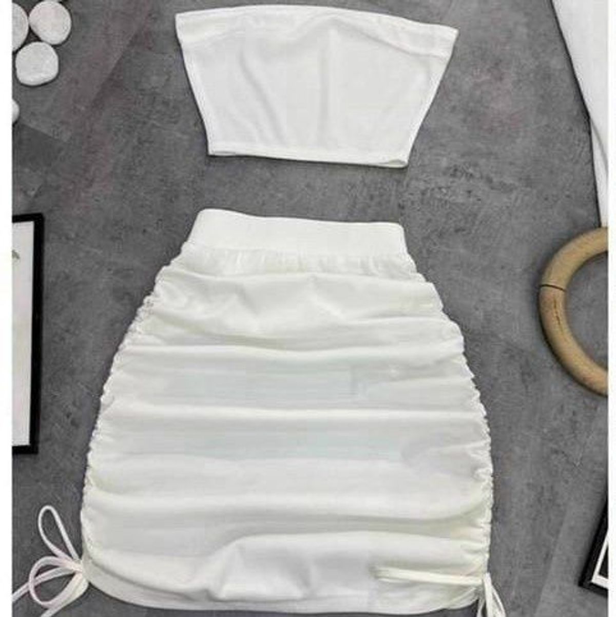 CHÂN VÁY RÚT ÔM BODY THUN RIP - LÊ PHƯƠNG BOUTIQUE CHÂN VÁY RÚT ÔM BODY THUN RIP - LÊ PHƯƠNG BOUTIQUE