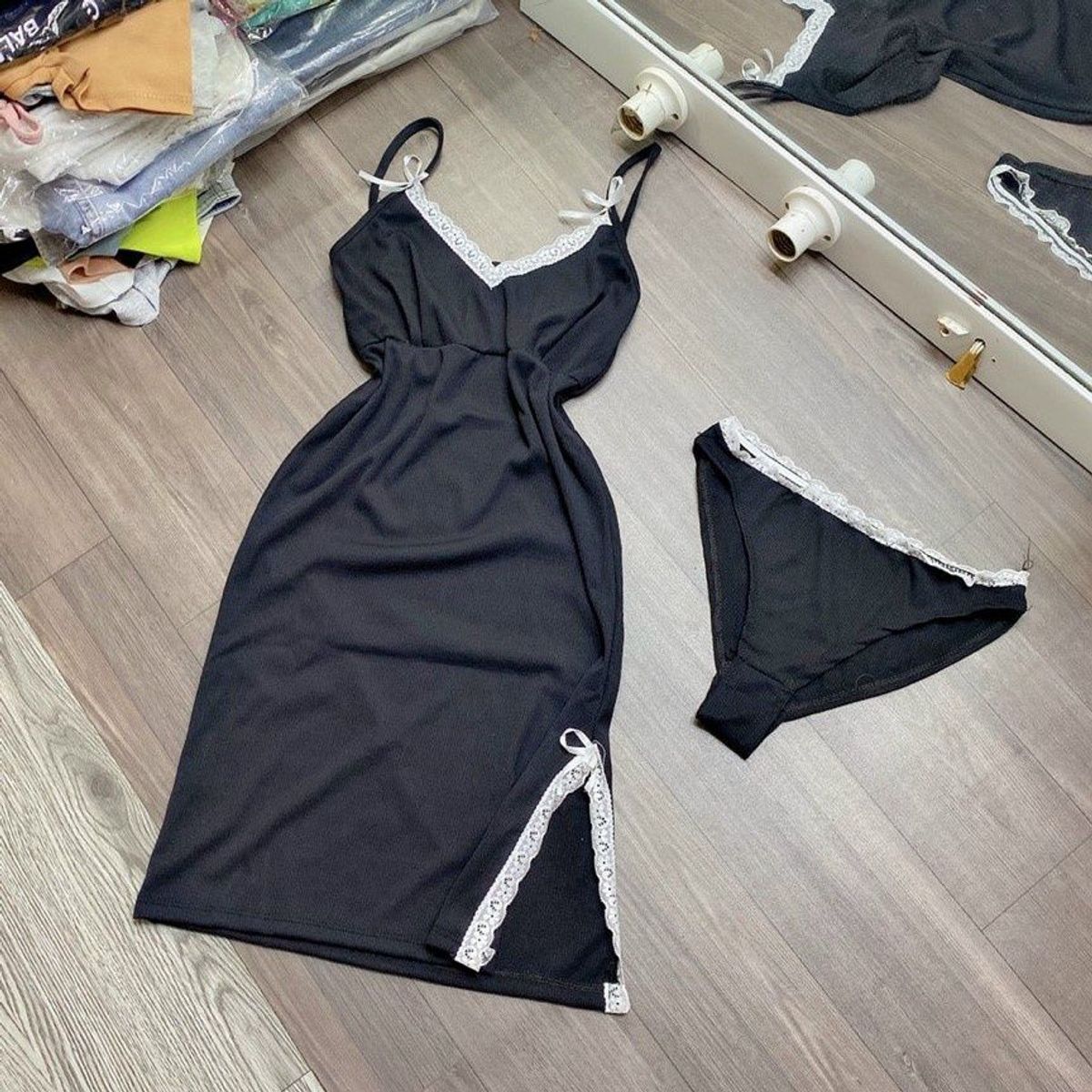 ĐẦM NGỦ GÂN KÈM CHÍP - LÊ PHƯƠNG BOUTIQUE ĐẦM NGỦ GÂN KÈM CHÍP - LÊ PHƯƠNG BOUTIQUE