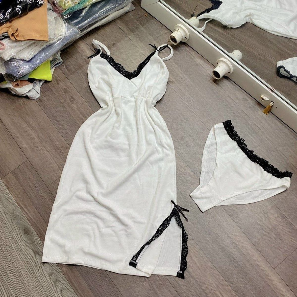 ĐẦM NGỦ GÂN KÈM CHÍP - LÊ PHƯƠNG BOUTIQUE ĐẦM NGỦ GÂN KÈM CHÍP - LÊ PHƯƠNG BOUTIQUE