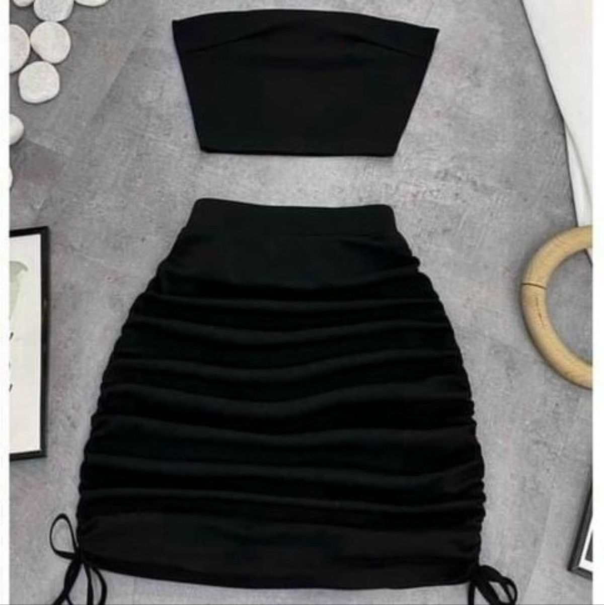 CHÂN VÁY RÚT ÔM BODY THUN RIP - LÊ PHƯƠNG BOUTIQUE CHÂN VÁY RÚT ÔM BODY THUN RIP - LÊ PHƯƠNG BOUTIQUE