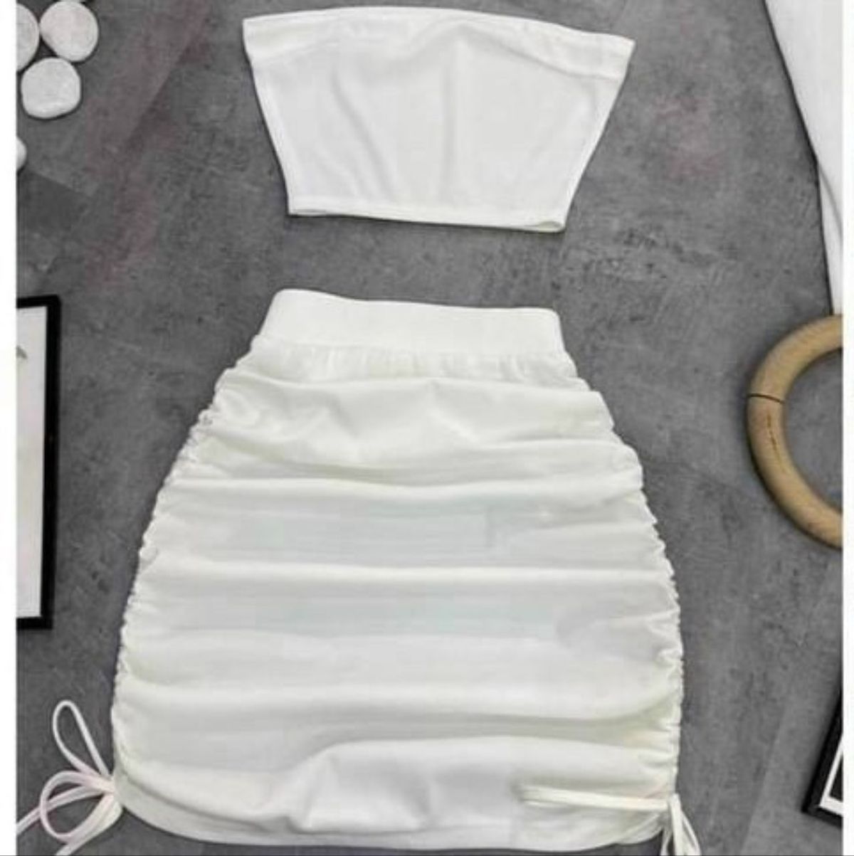 CHÂN VÁY RÚT ÔM BODY THUN RIP - LÊ PHƯƠNG BOUTIQUE CHÂN VÁY RÚT ÔM BODY THUN RIP - LÊ PHƯƠNG BOUTIQUE