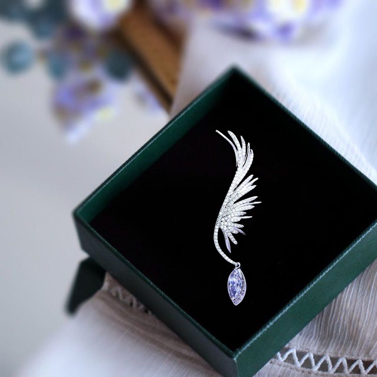 Pin cài áo nữ hình cánh thiên thần đính đá zircon thanh lịch thời trang Pin cài áo nữ hình cánh thiên thần đính đá zircon thanh lịch thời trang